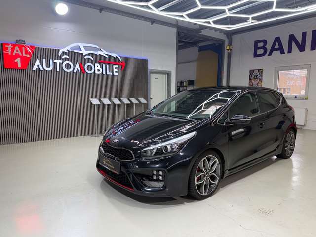 Imagine Kia Ceed / cee'd GT Track Panorama Navi Kamera