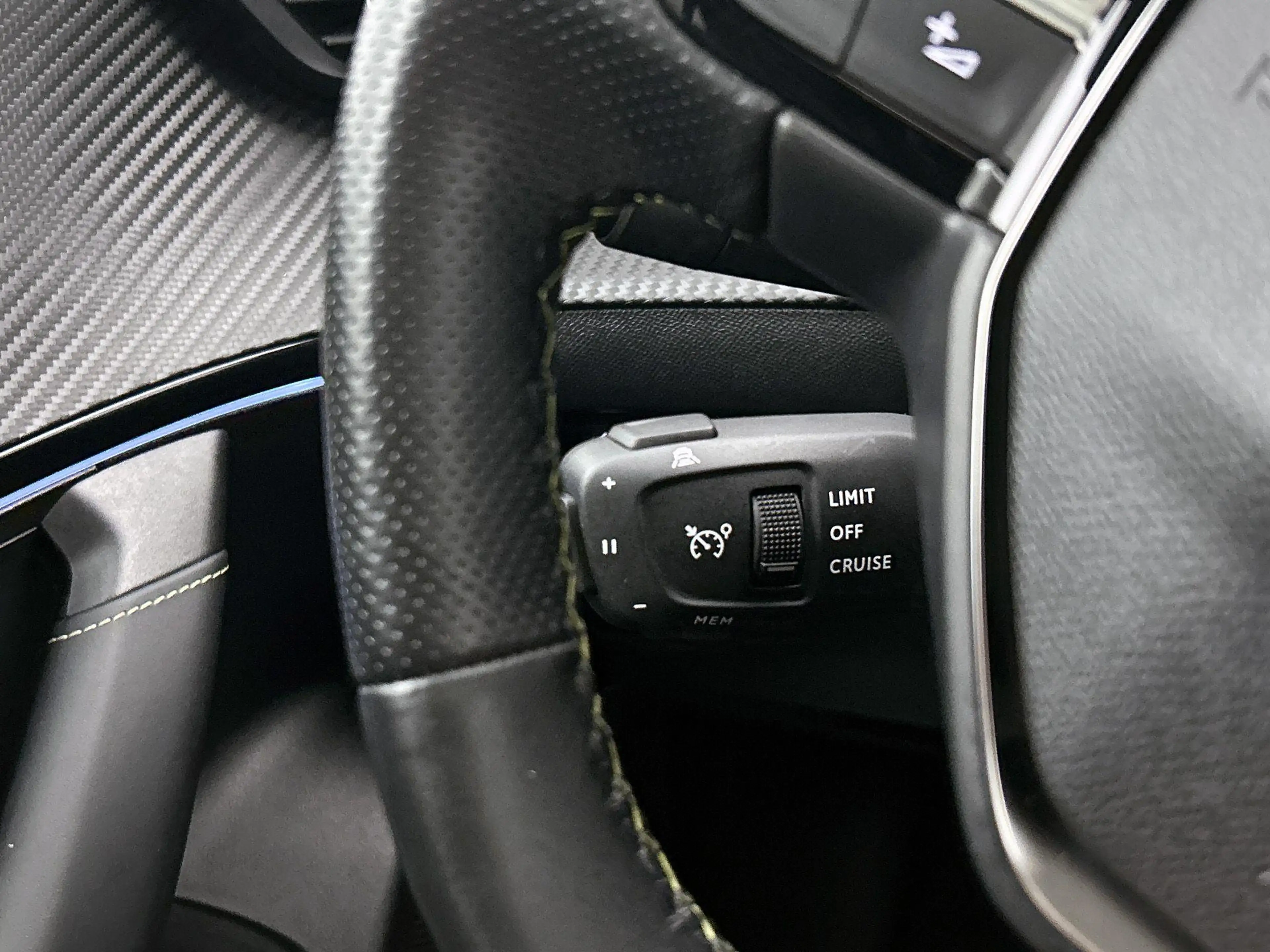 Peugeot e-2008 EV 156pk GT 54 kWh Automaat | 1ste Eigenaar | Schu — photo 15