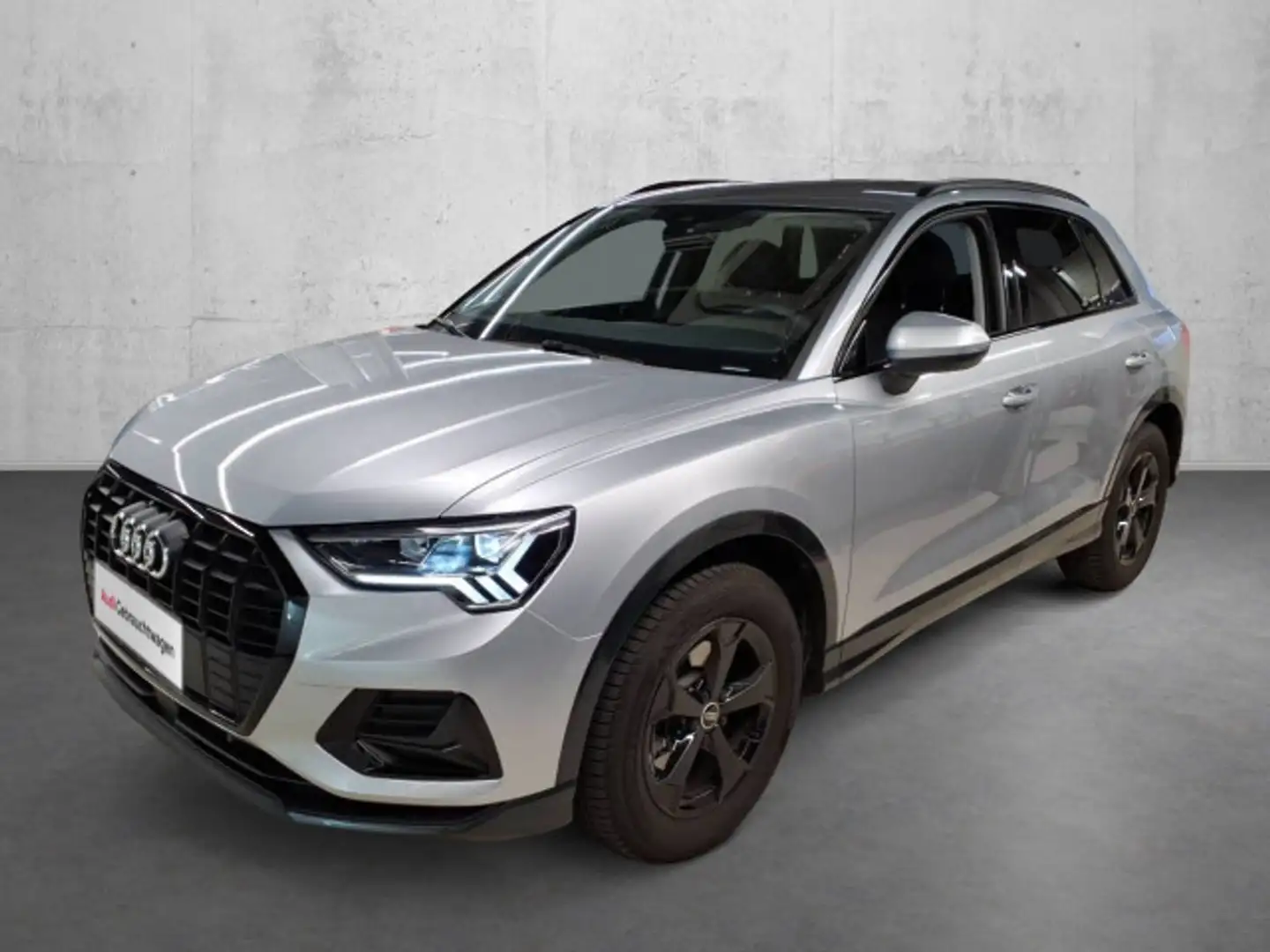 Audi Q3 35 TFSI ADVANCED LM19 ST.HEIZ LED eKLAPPE Silber - 2