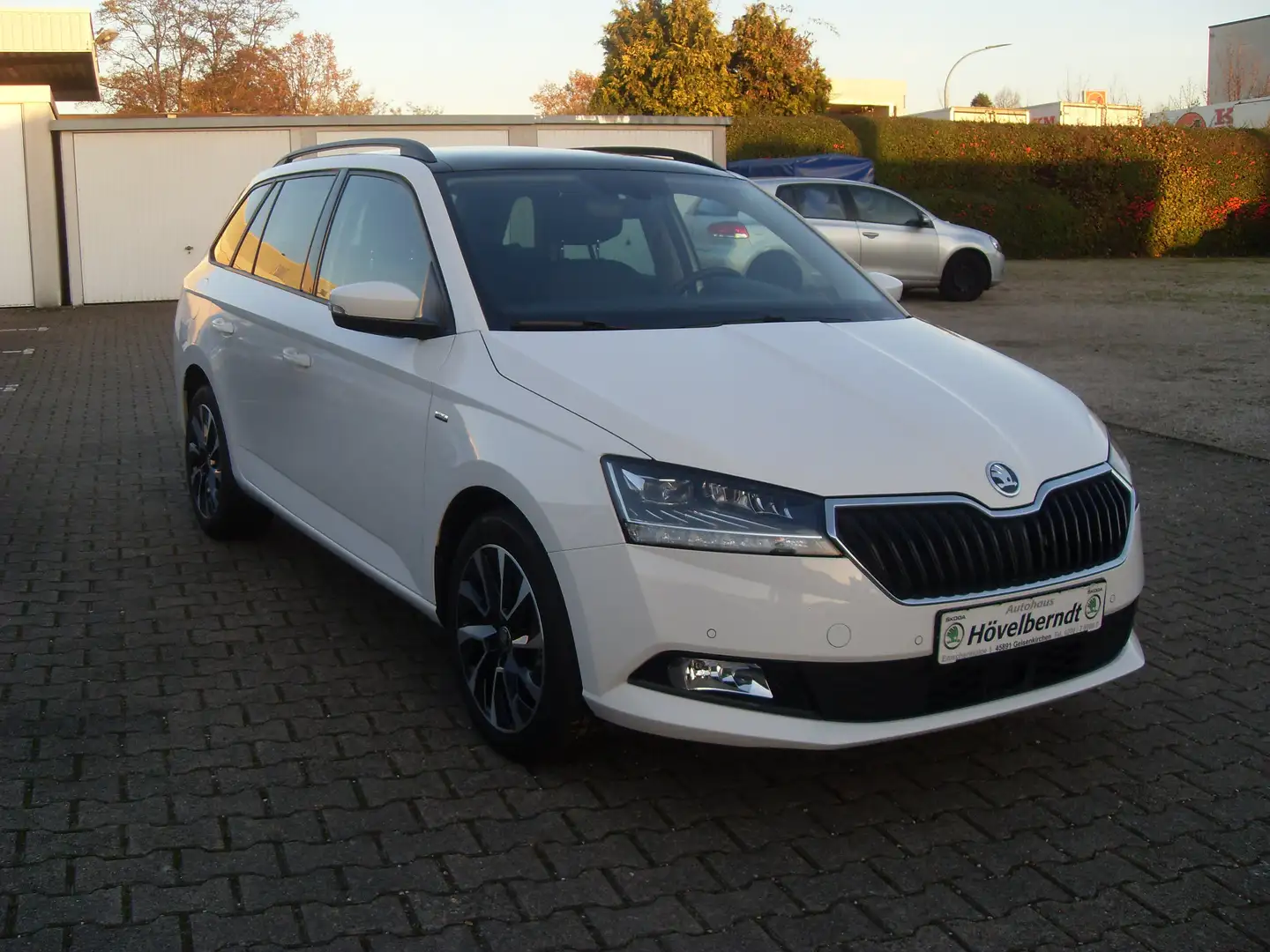 Skoda Fabia 1,0 TSI Drive 125 Best Of Weiß - 2