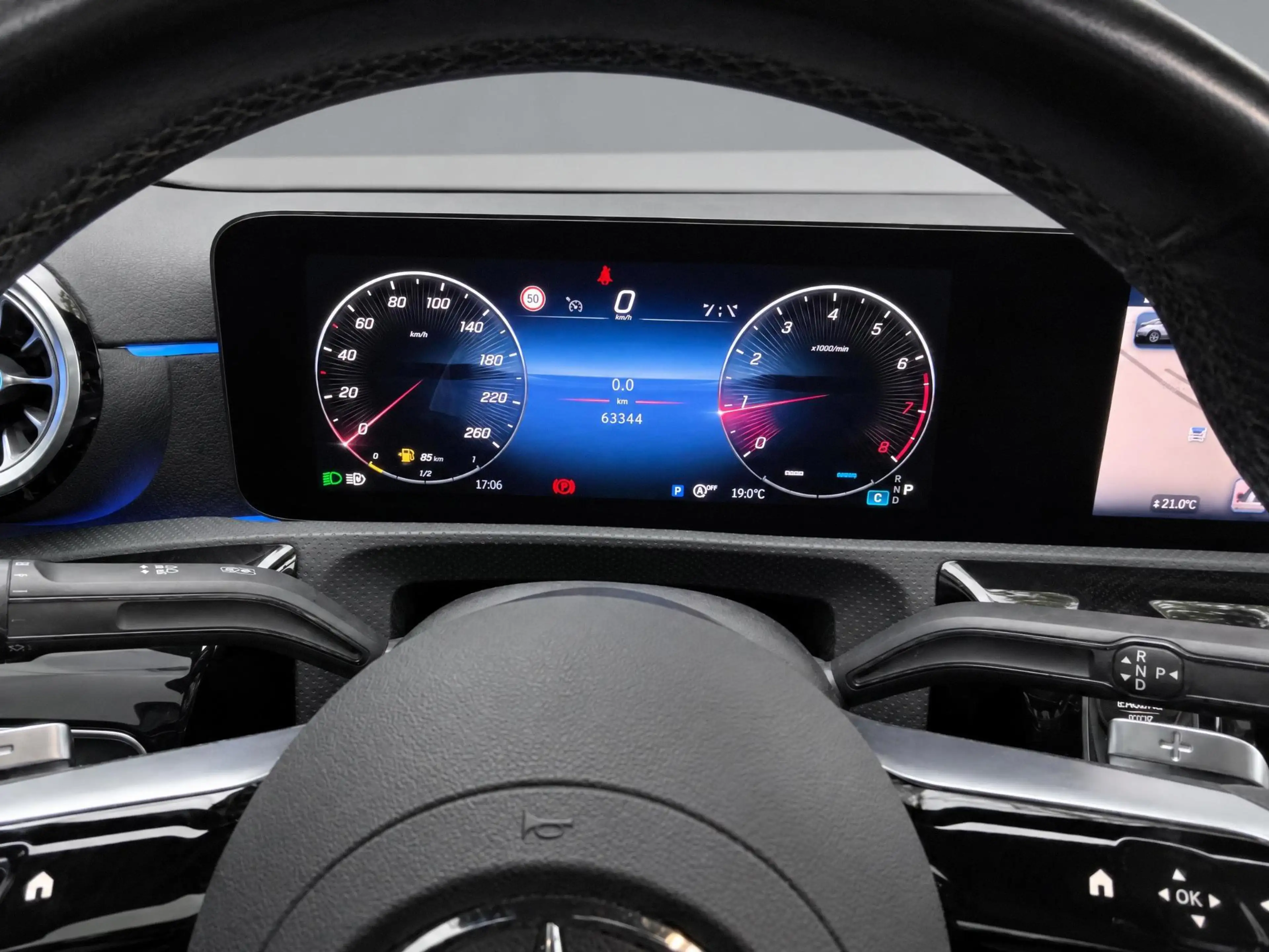 Mercedes-Benz A 180 AMG Line | Panoramadak | BURMESTER | — photo 10