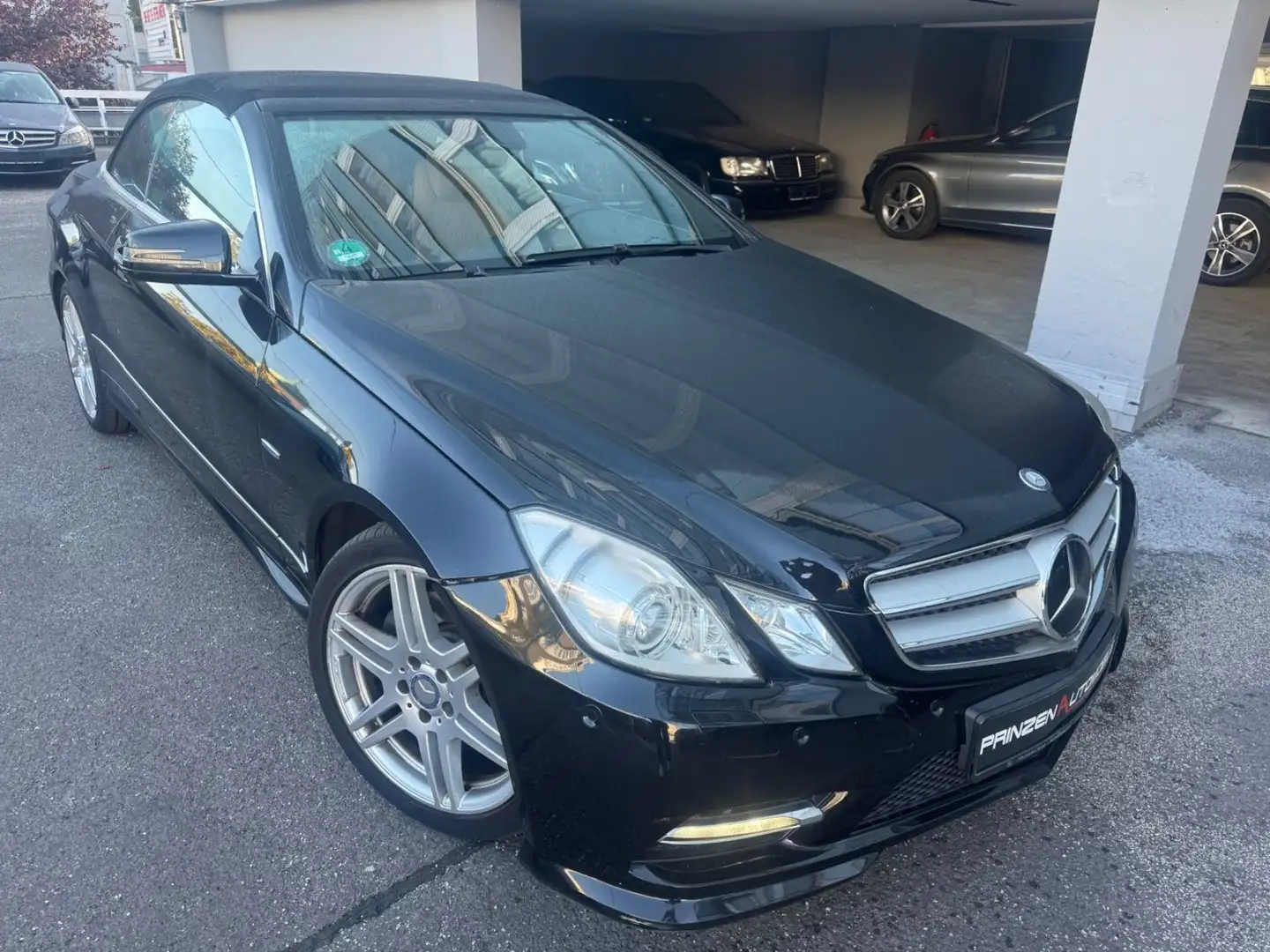 Mercedes-Benz E 350 CDI AMG*AUT*HARMAN*R.CAM*COMMAND Schwarz - 1