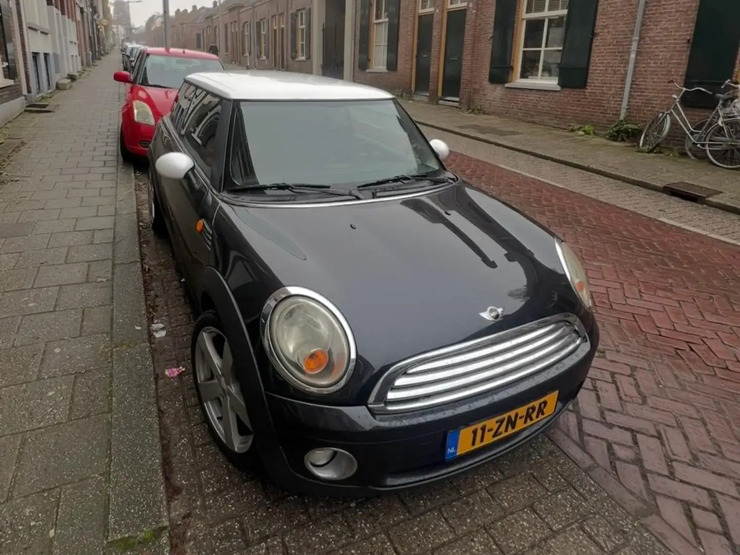MINI Cooper Cooper 1.6 Zwart - 1