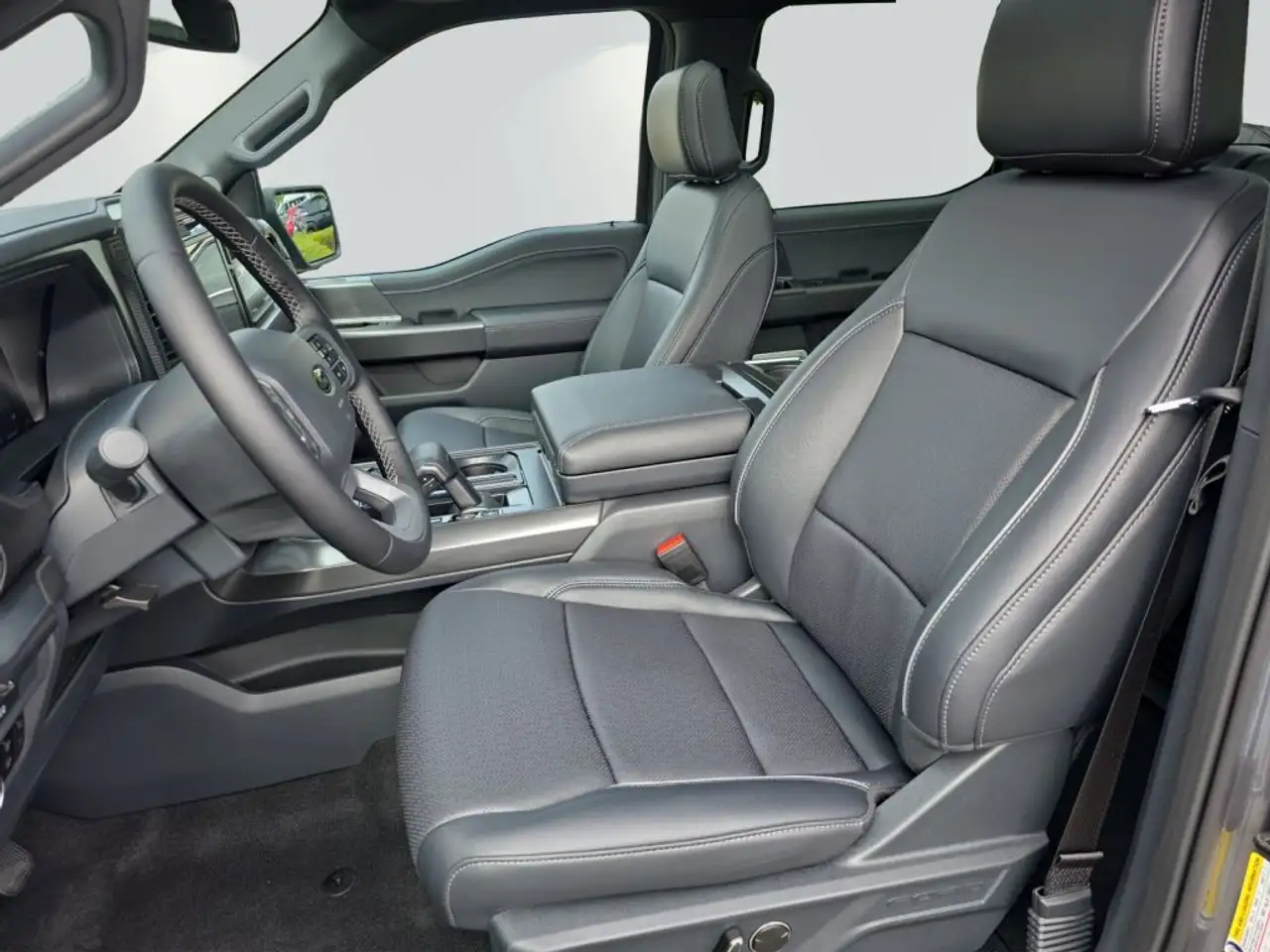 Ford F 150 V8 Black Edition Lariat MJ 2025 deutsche Ausführun 6