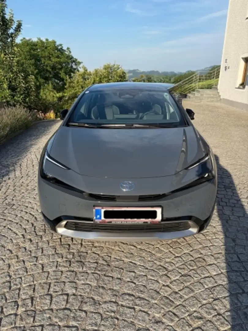 Toyota Prius PRIUS PlugIn Hybrid Schwarz - 2
