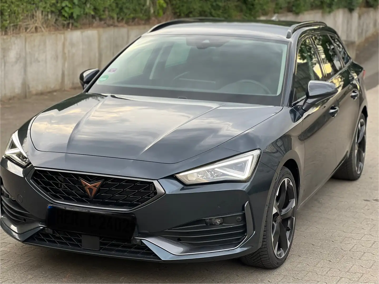 CUPRA Leon Sportstourer 2.0 TDI DSG Gris - 1