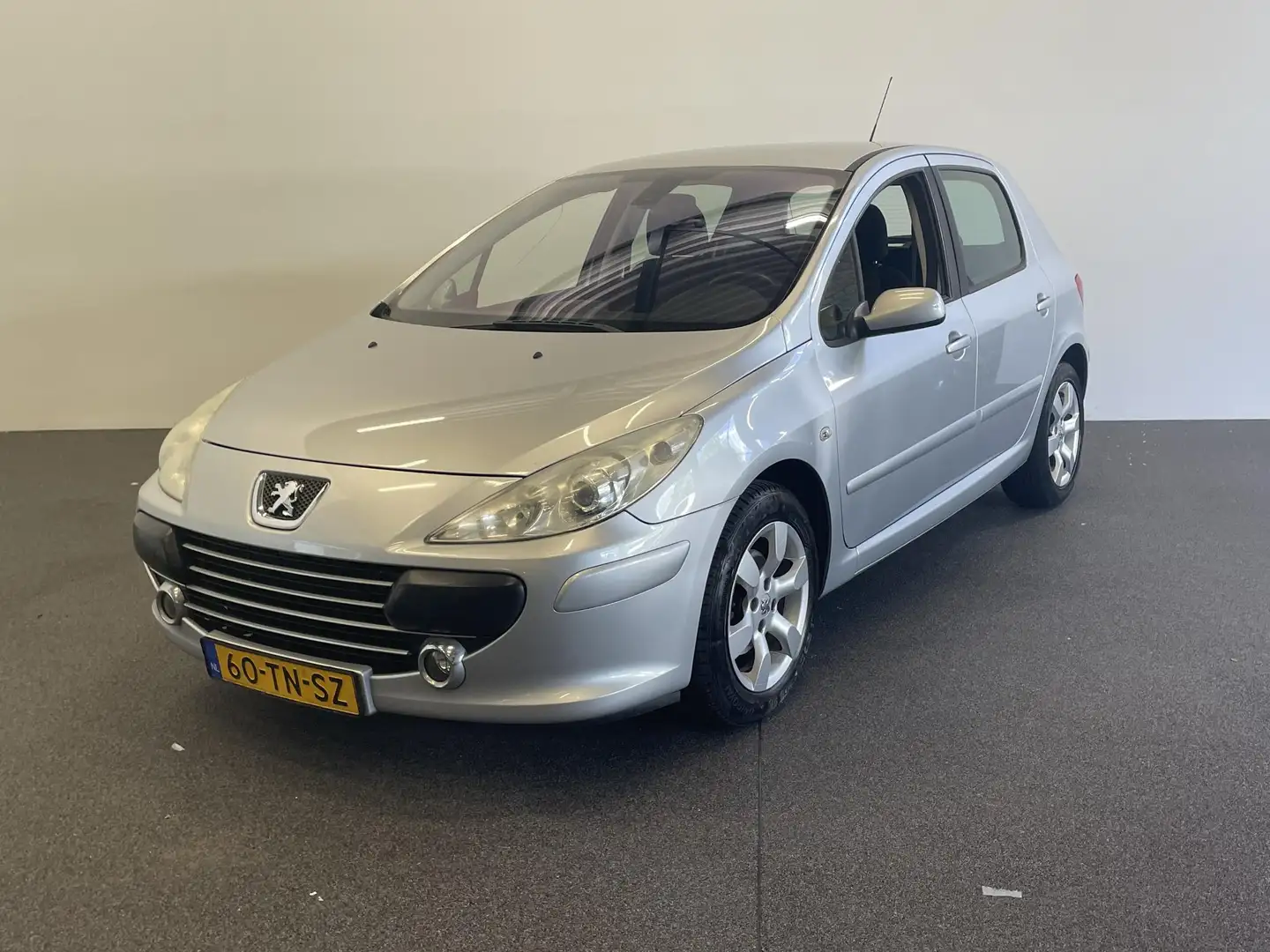 Peugeot 307 1.6-16V Premium Airco Cruise Control Parkeersensor Grau - 2