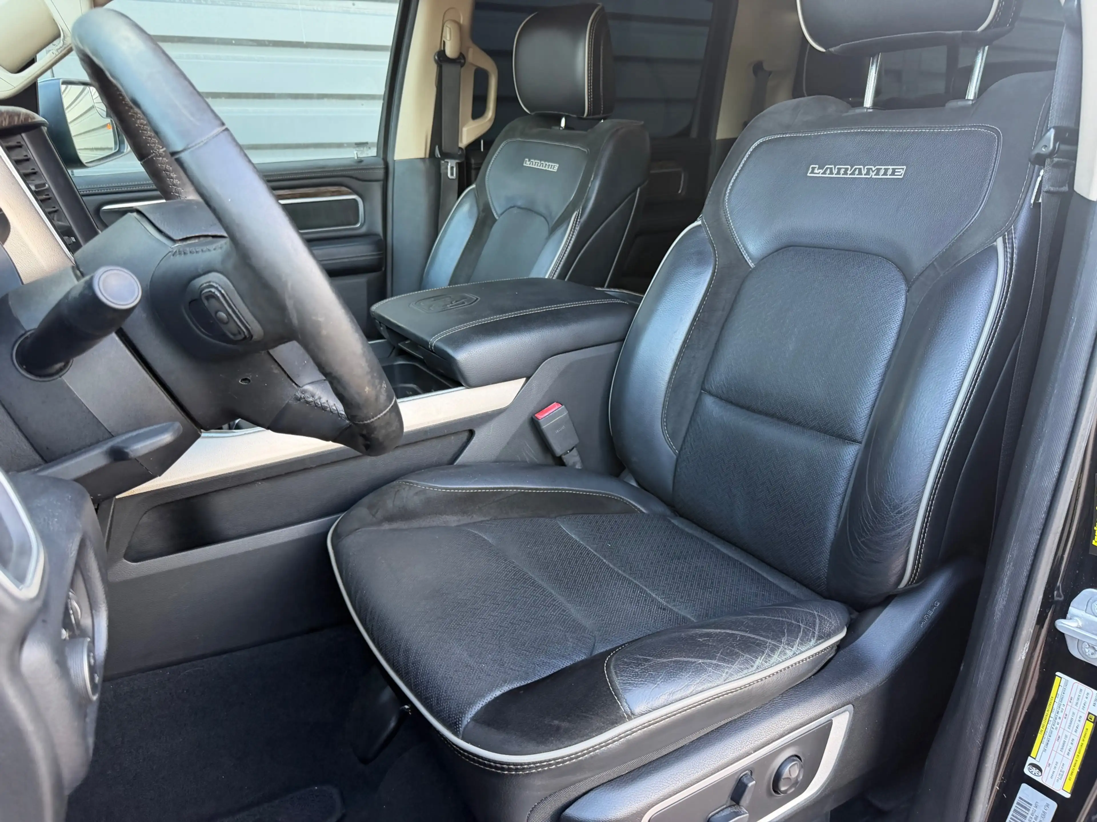 Dodge RAM 1500 5.7 V8 4x4 Crew Cab Laramie MARGE!! KOOPJE!! — photo 12