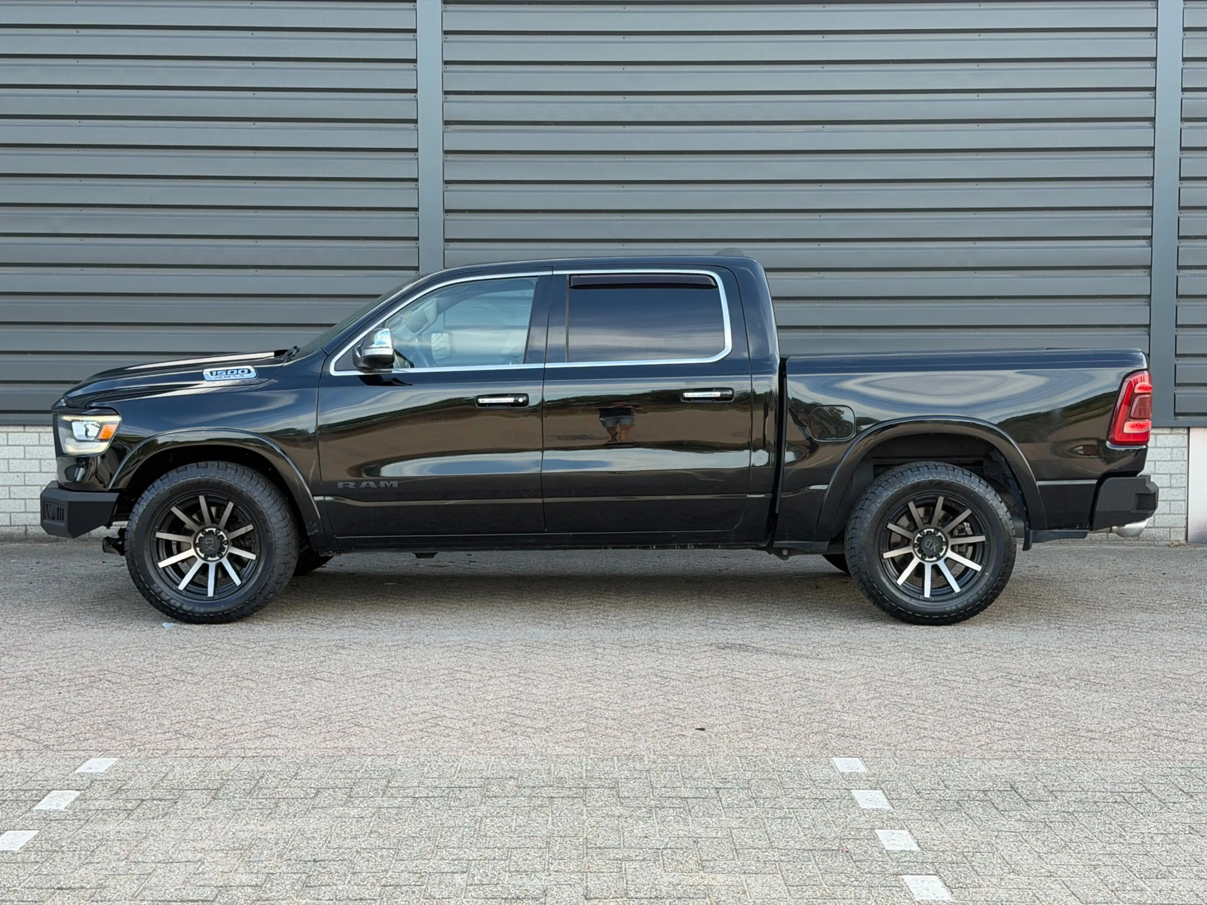 Dodge RAM 1500 5.7 V8 4x4 Crew Cab Laramie MARGE!! KOOPJE!! — photo 4