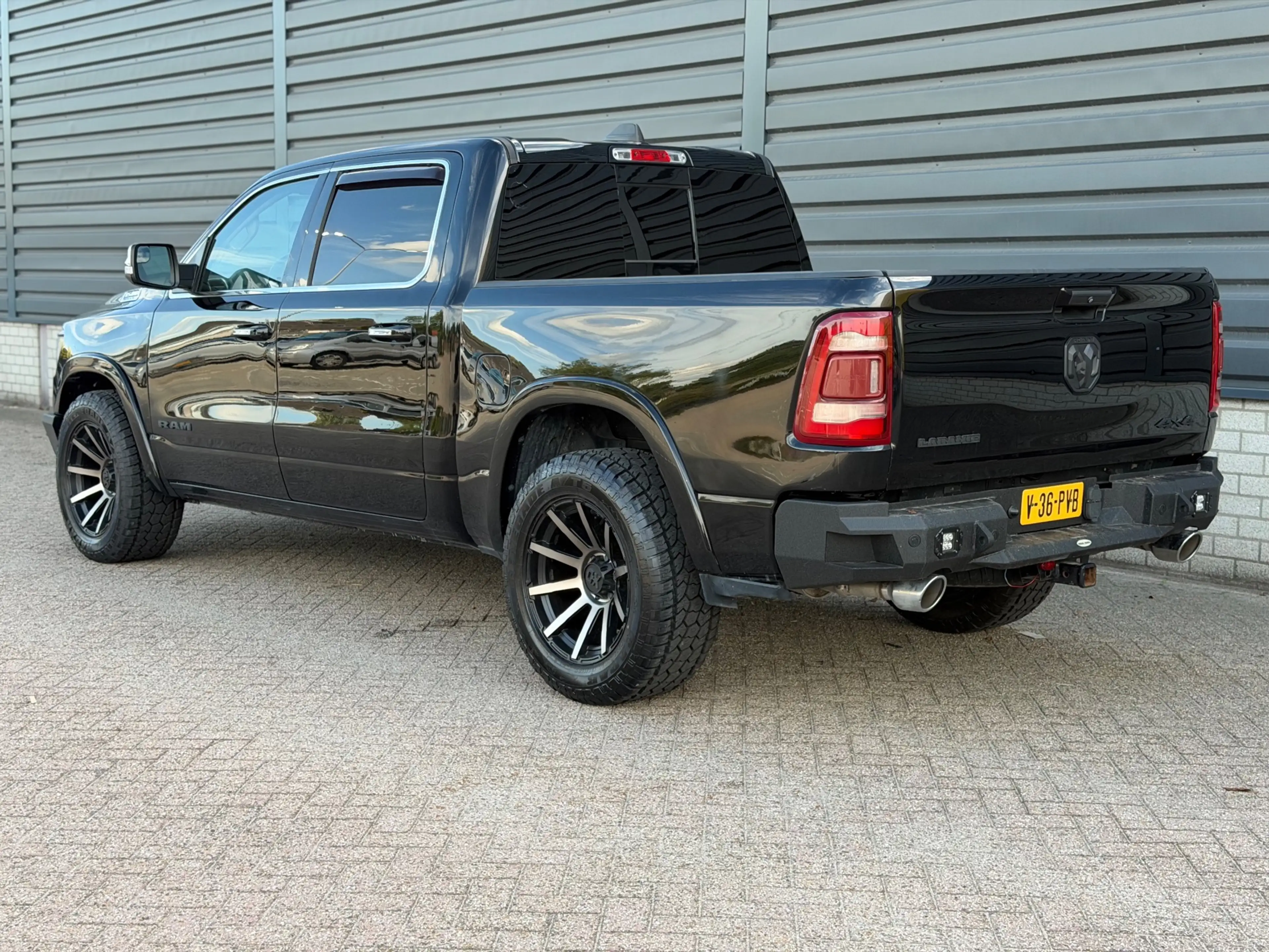 Dodge RAM 1500 5.7 V8 4x4 Crew Cab Laramie MARGE!! KOOPJE!! — photo 3