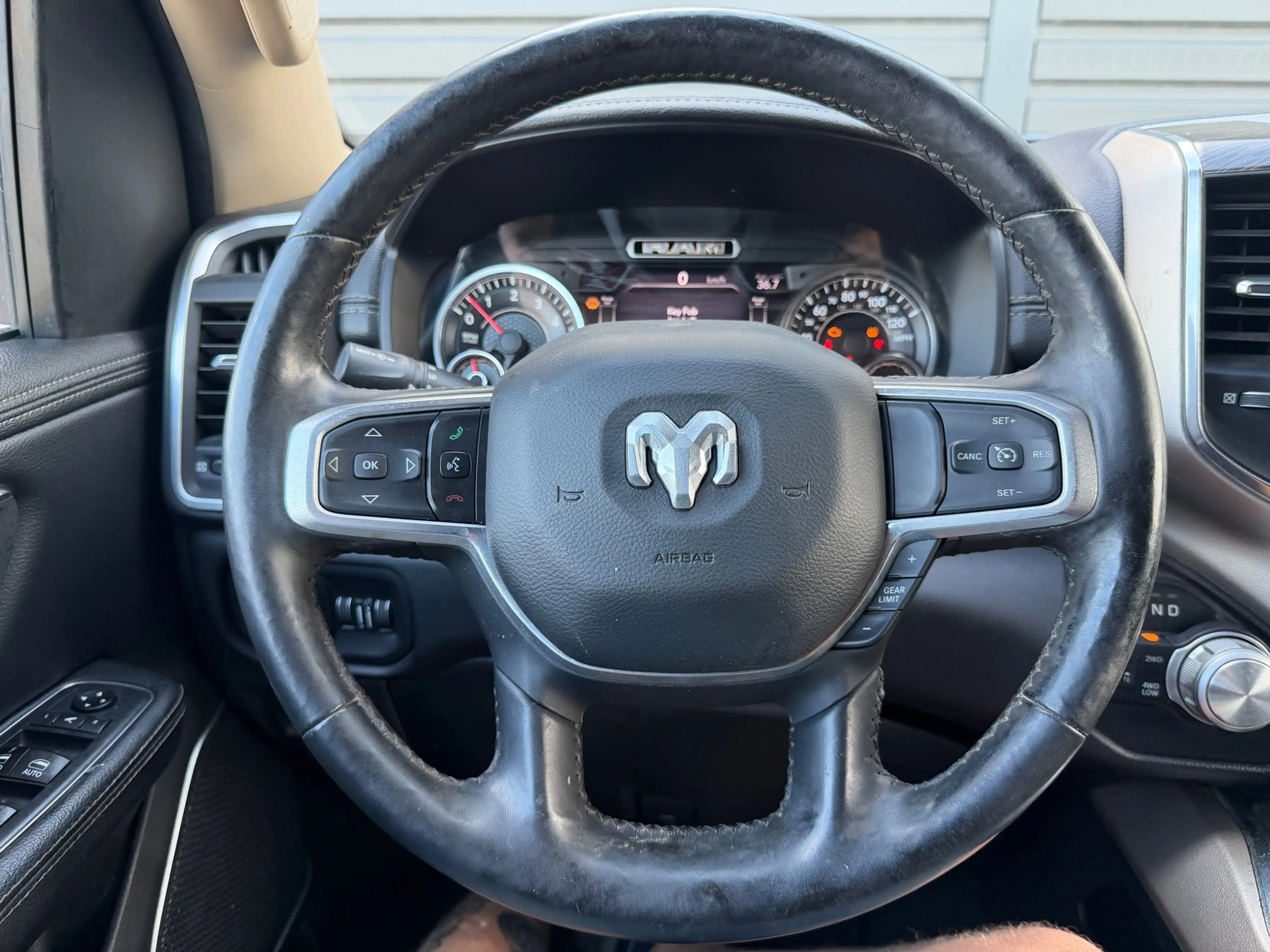 Dodge RAM 1500 5.7 V8 4x4 Crew Cab Laramie MARGE!! KOOPJE!! — photo 15