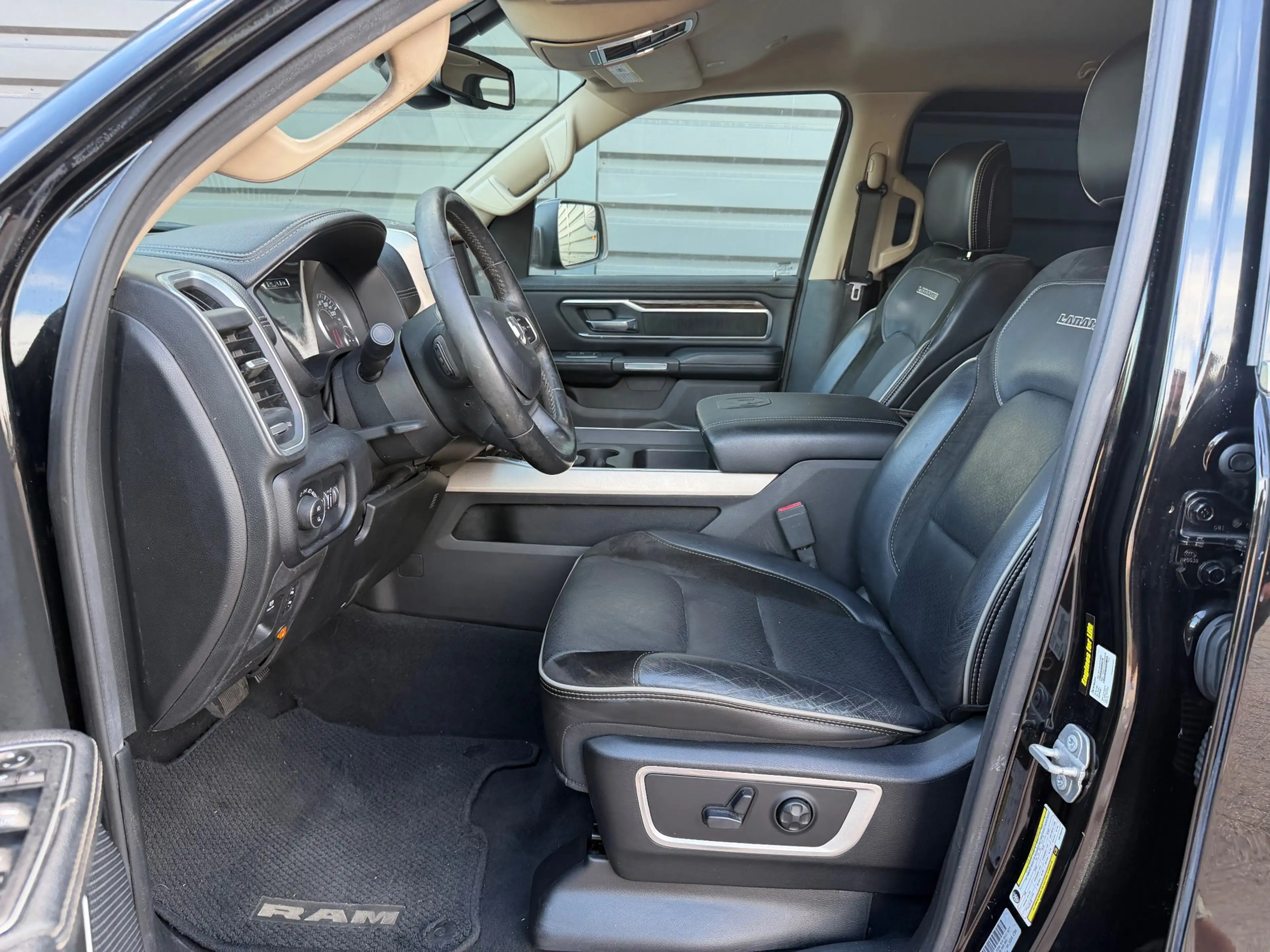 Dodge RAM 1500 5.7 V8 4x4 Crew Cab Laramie MARGE!! KOOPJE!! — photo 11