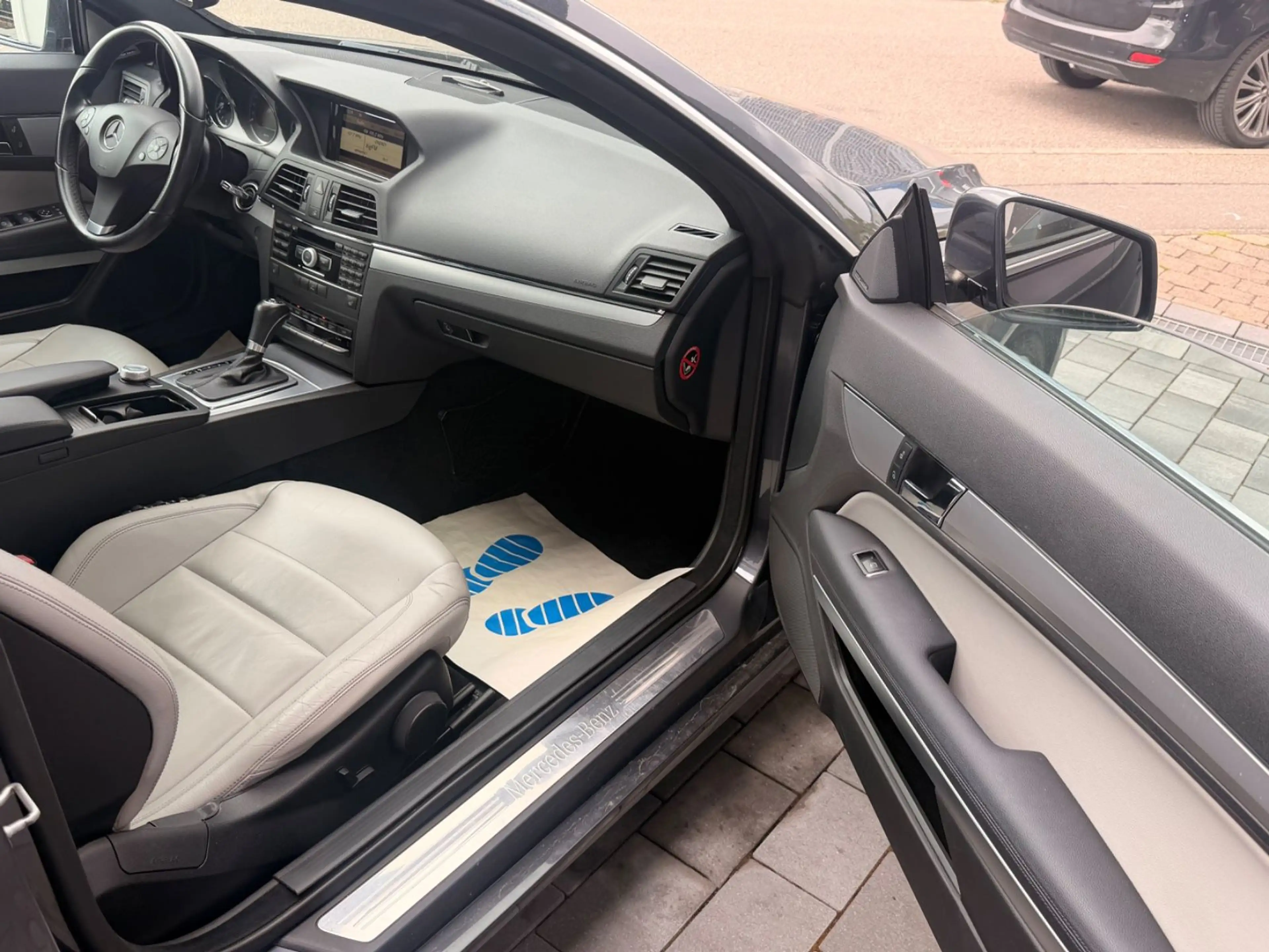 Mercedes-Benz E 350 CDI w207 Coupe Avantgarde — photo 9