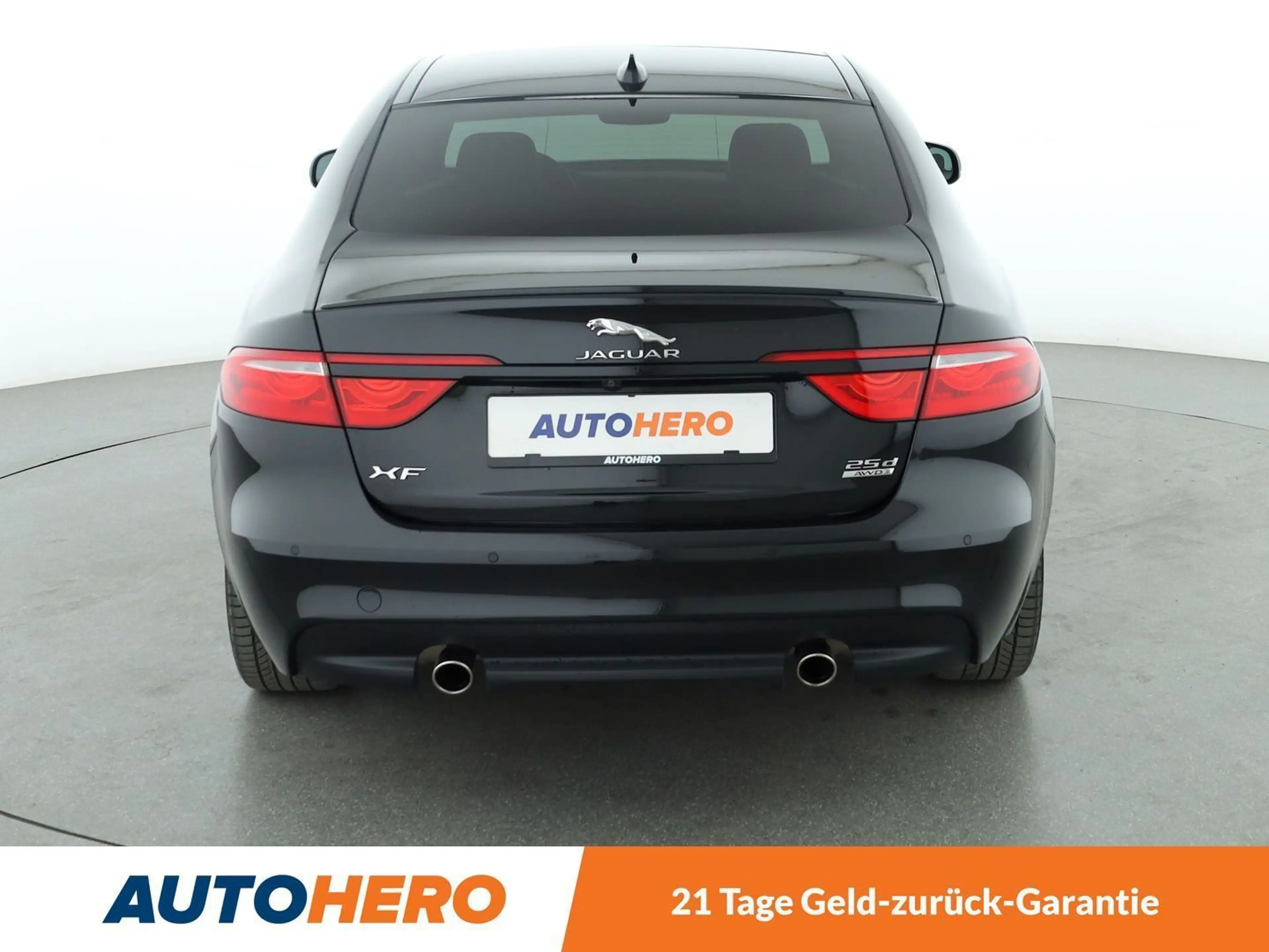 Jaguar XF 3.0 D V6 AWD Aut*NAVI*XENON*TEMPO*CAM*PDC*SHZ* — photo 5