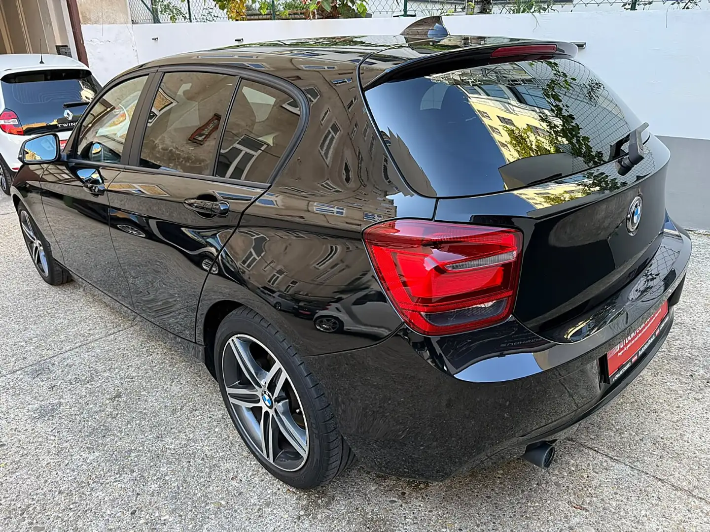 BMW 118 d Österreich-Paket Schwarz - 2
