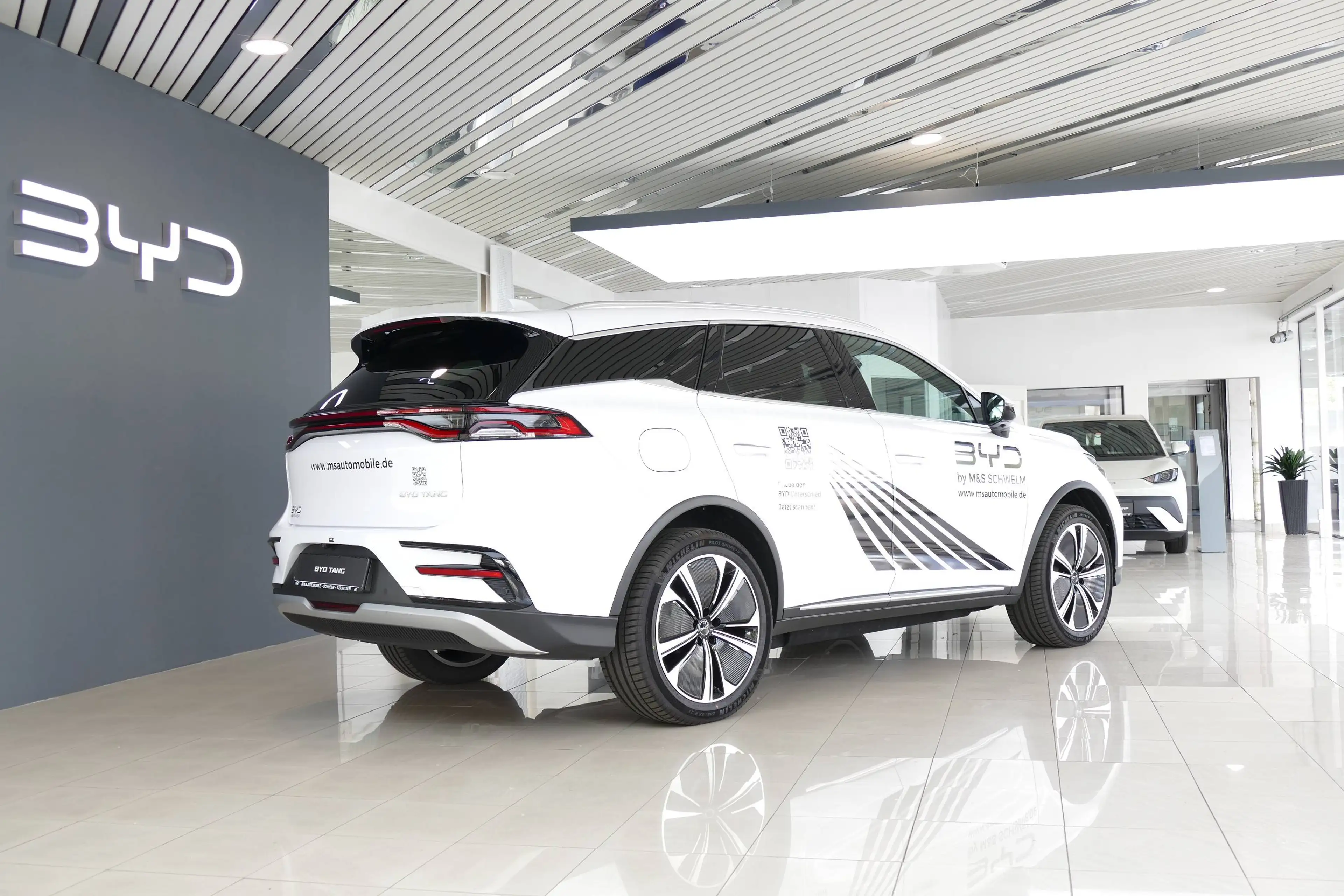 BYD Tang 380 kW Flagship 4WD 7.Sitzer °Vorführwagen° — photo 3