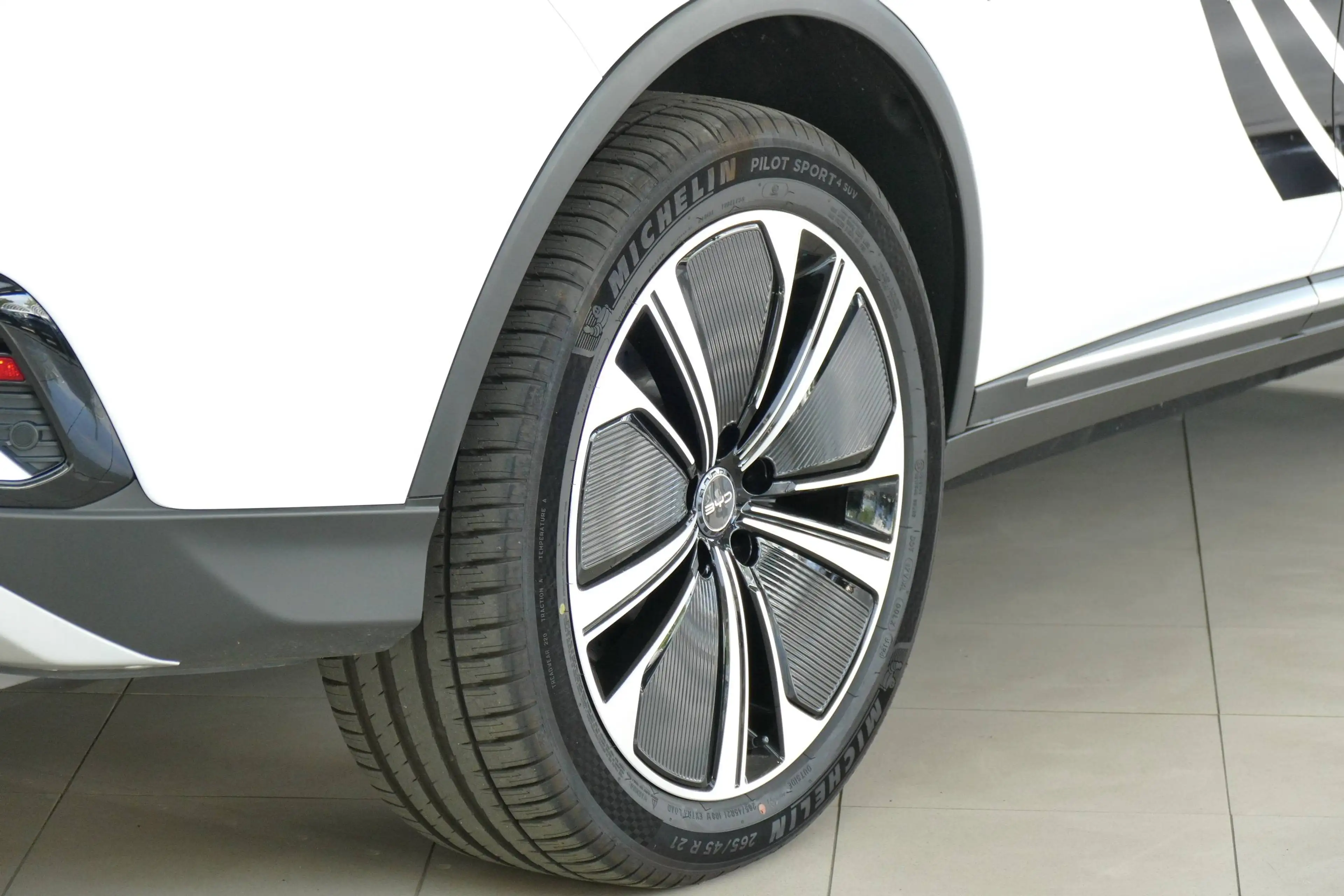 BYD Tang 380 kW Flagship 4WD 7.Sitzer °Vorführwagen° — photo 8