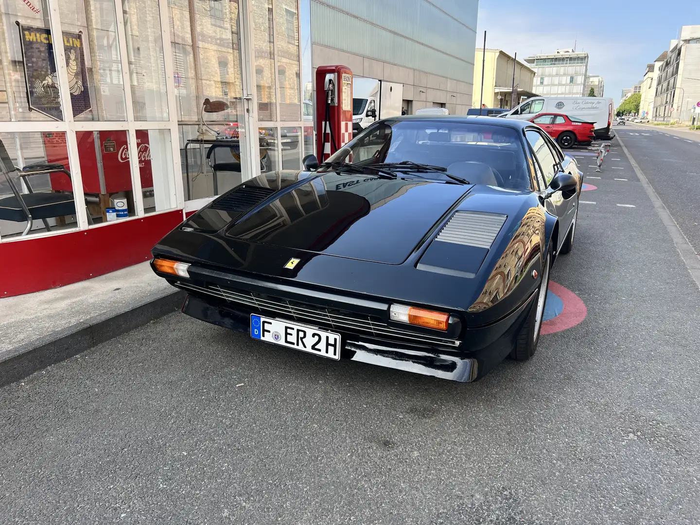 Ferrari 308 GTB Dry Sump Schwarz - 2