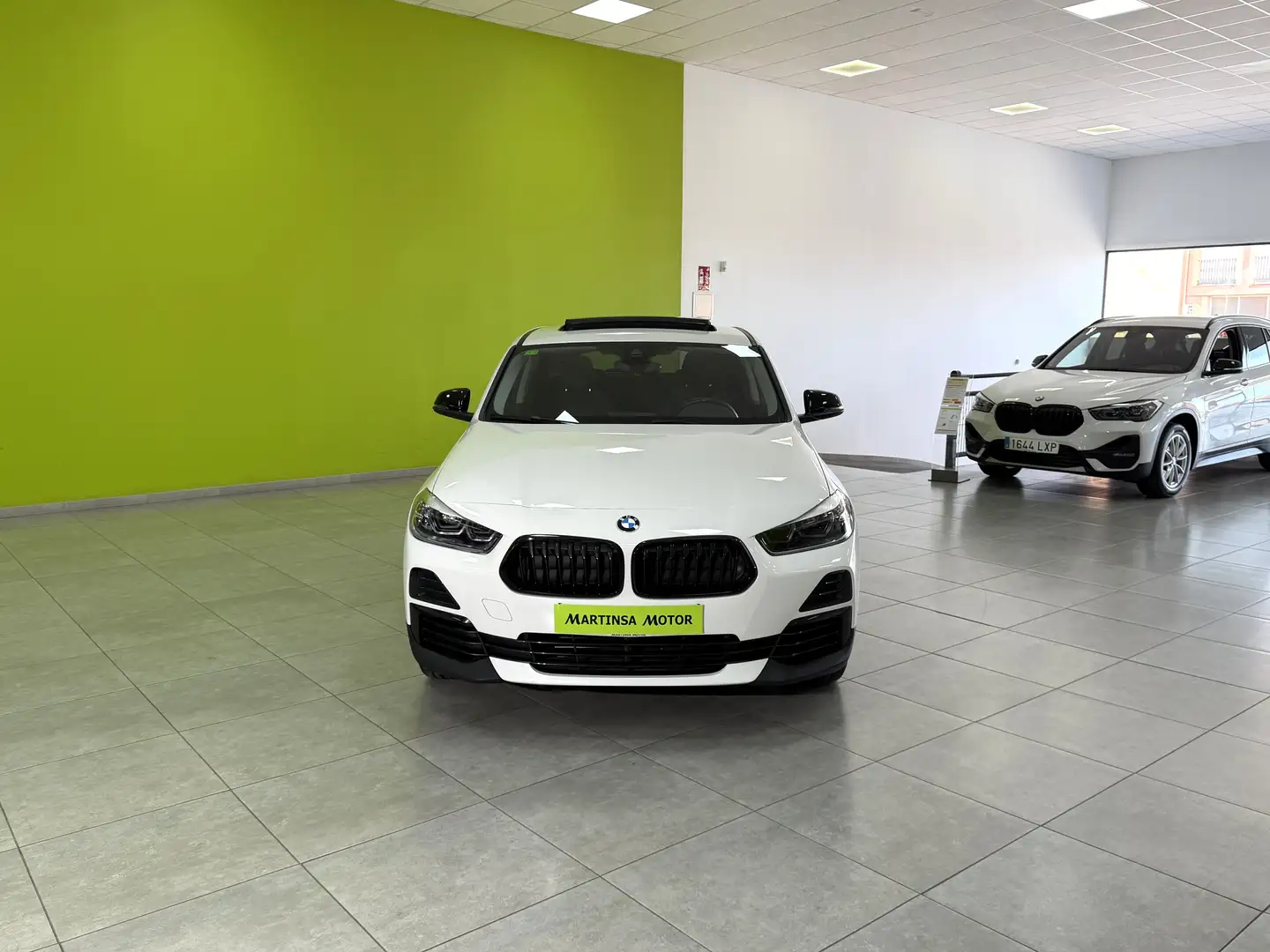 BMW X2 sDrive 18iA Advantage Blanco - 2