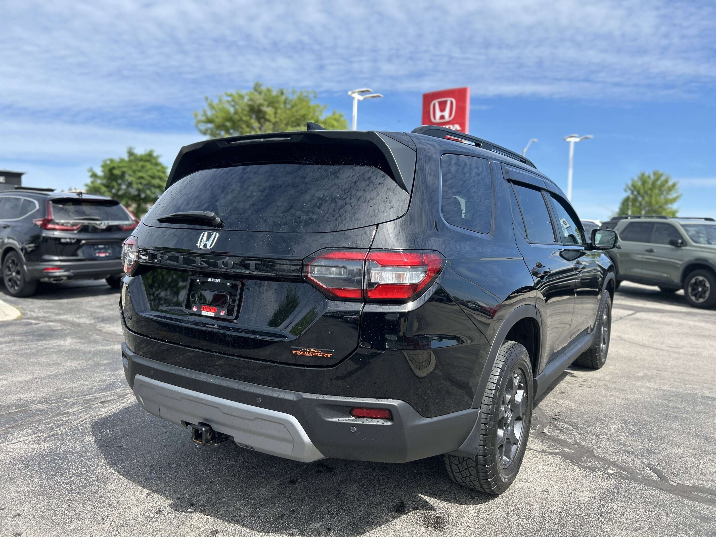 2025 Honda Pilot TrailSport | Sunroof | Apple CarPlay | Android Aut — снимка 1