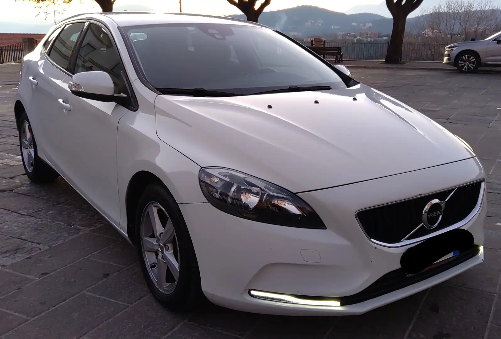 Volvo V40 V40 II 2012 2.0 d2 Kinetic geartronic my18 Wit - 1