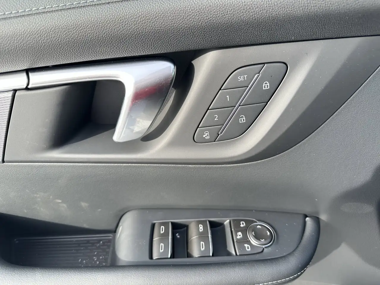 Buick Enclave photo Buick Enclave