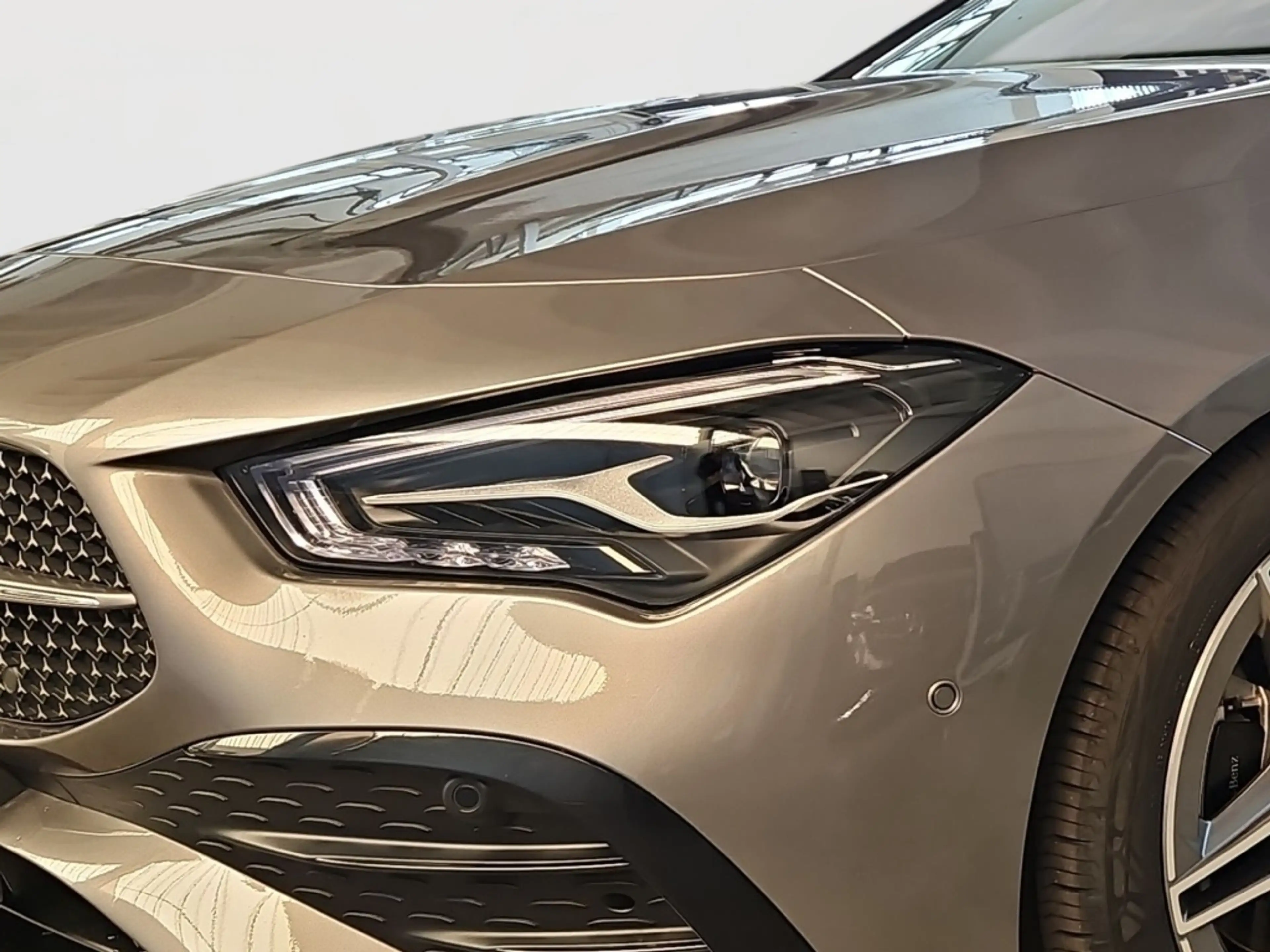 Mercedes-Benz CLA 200 SB AMG Navi LED SHZ KAM KeyLess Ambie. — photo 5
