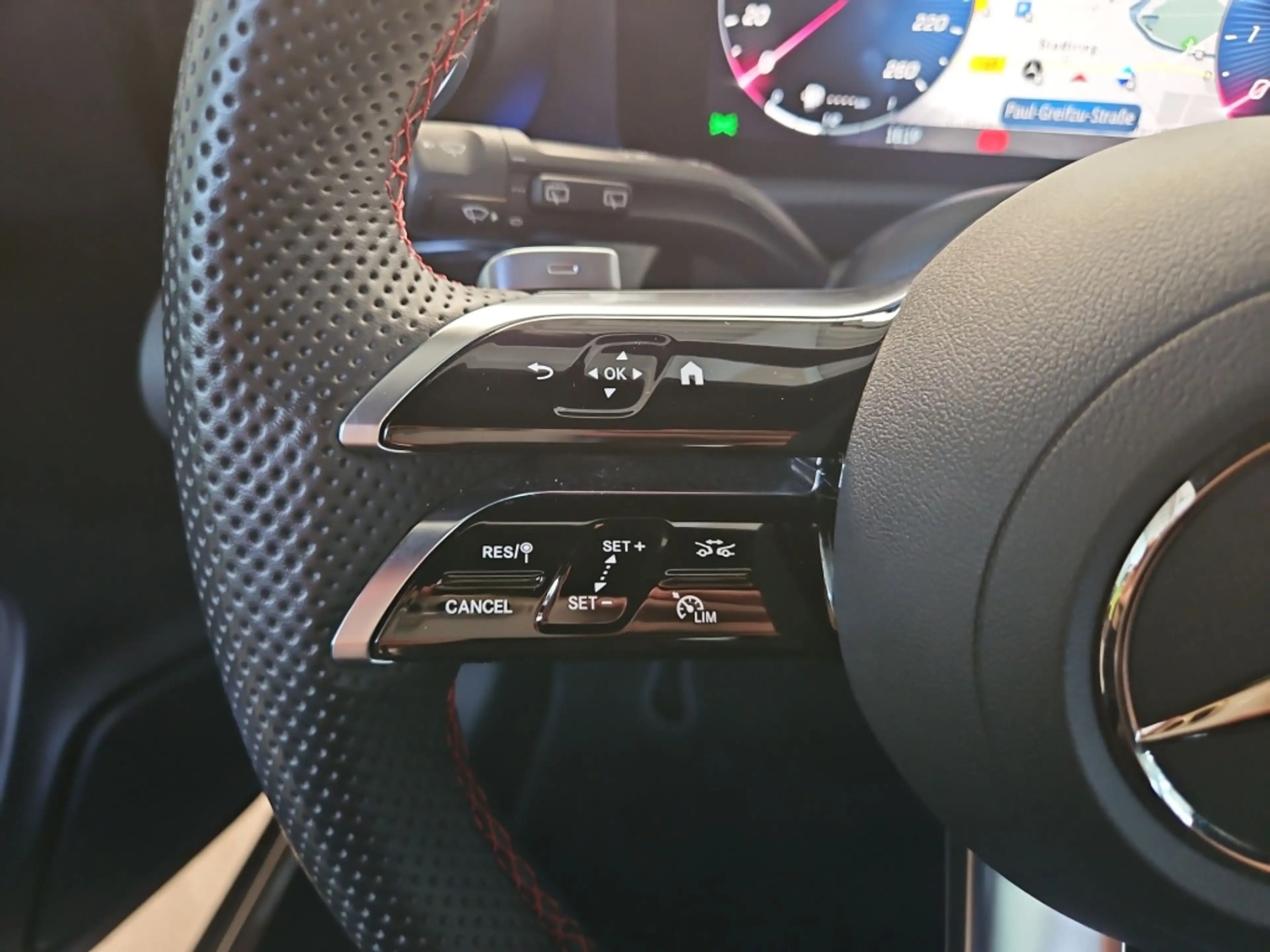 Mercedes-Benz CLA 200 SB AMG Navi LED SHZ KAM KeyLess Ambie. — photo 15