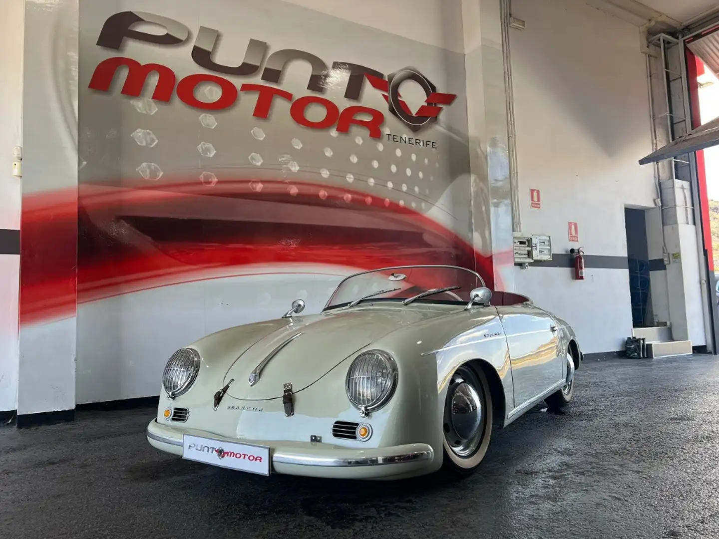 Porsche 911 Descapotable Manual de 2 Puertas Beige - 1