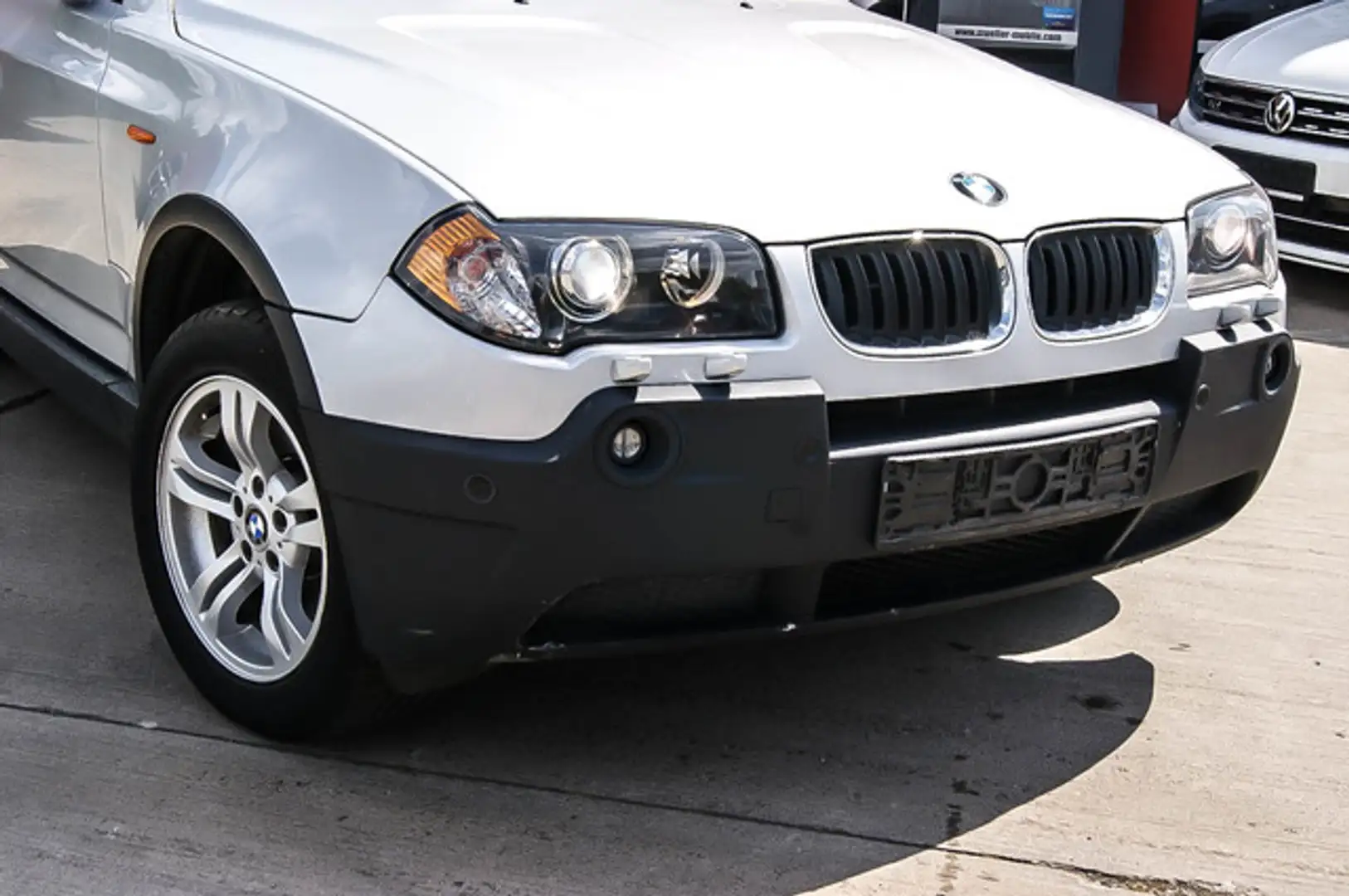 BMW X3 3.0i LEDER XENON NAVI SPORT-FW = aus 1.HAND= Argent - 2