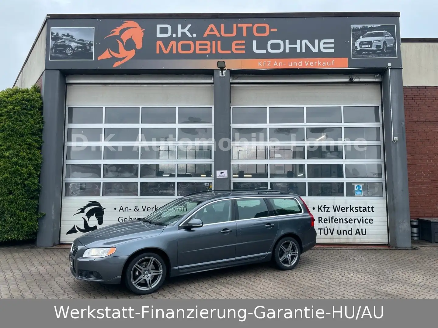 Volvo V70 Kombi Momentum KLIMA*NAVI*LEDER*TOP* Gris - 1
