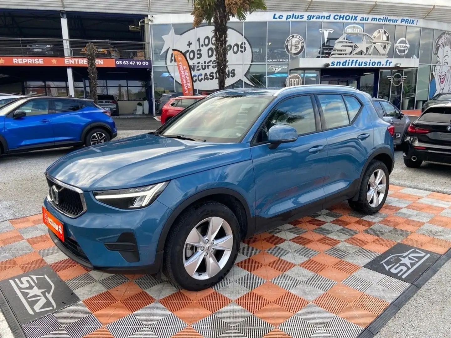 Volvo XC40 2.0 MHEV 163 BVA CORE Caméra JA 18\u0026amp;quot; Hayon Bleu - 1