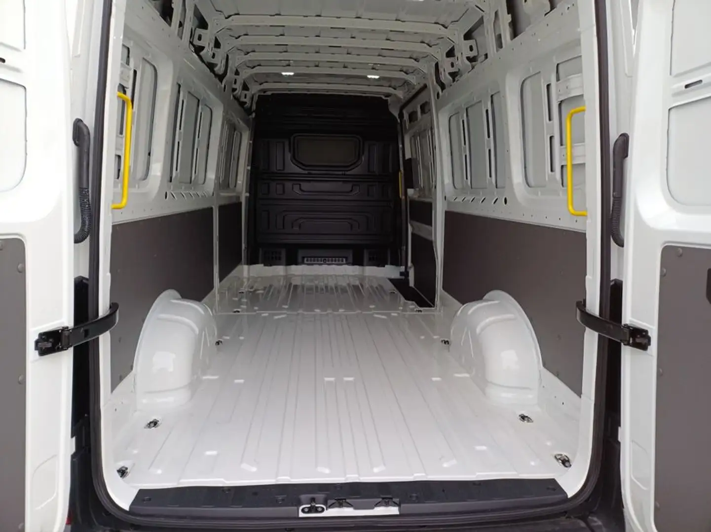 Volkswagen Crafter 35 Kasten 2,0 TDI, NAVI, ACC, Klima Wit - 2