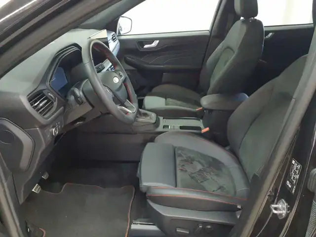 Ford Kuga view 3