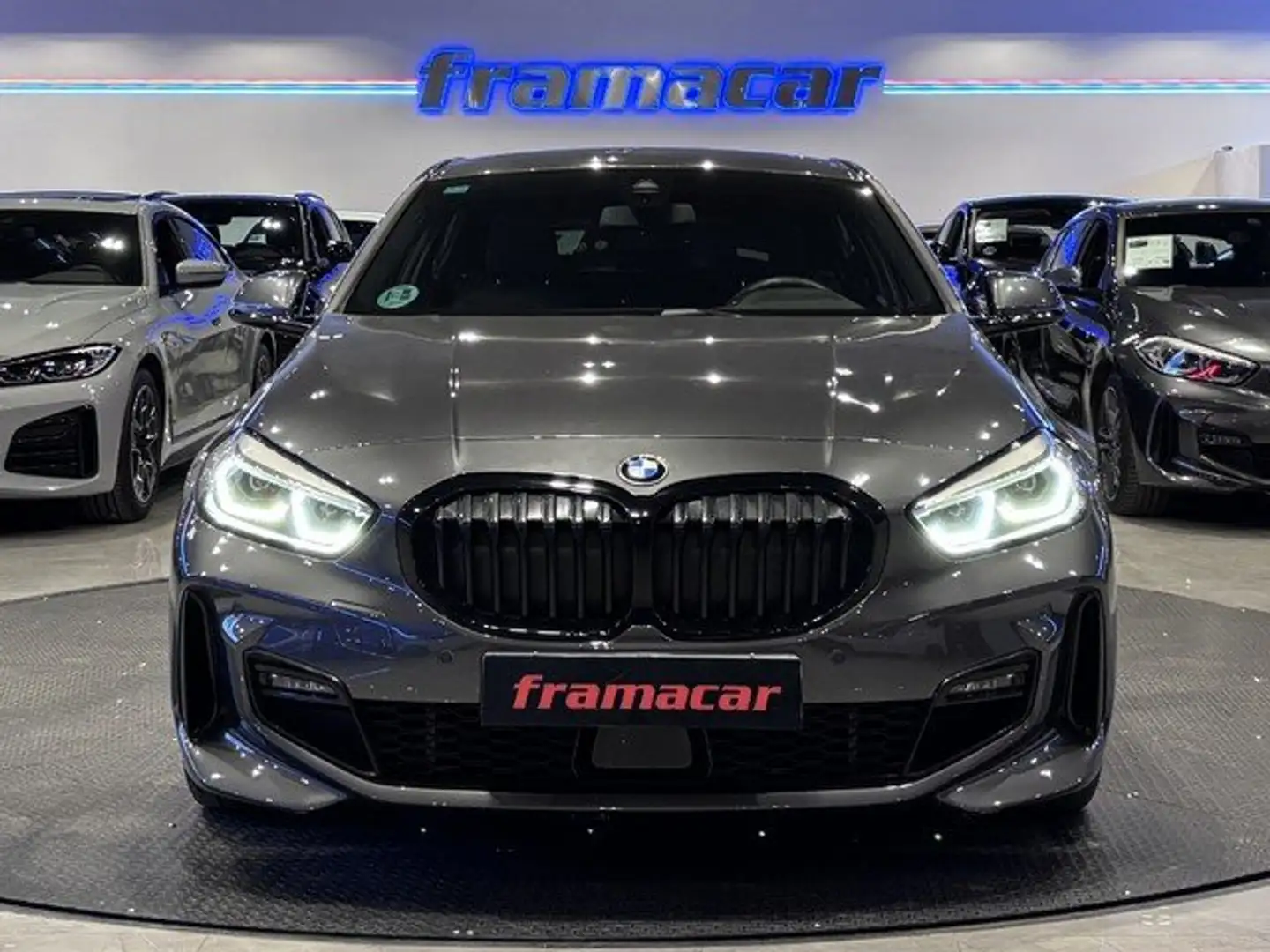 BMW 118 118d Gris - 2