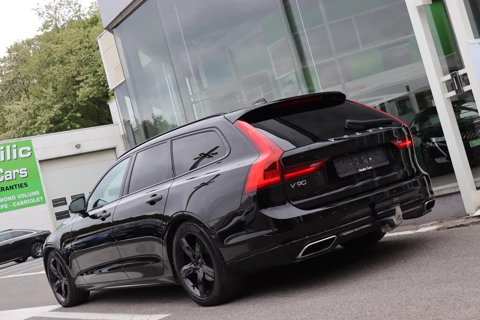 Volvo V90 2.0 D3 R-DESIGN GEARTRONIC BLACK EDITION PANO FULL Noir - 2
