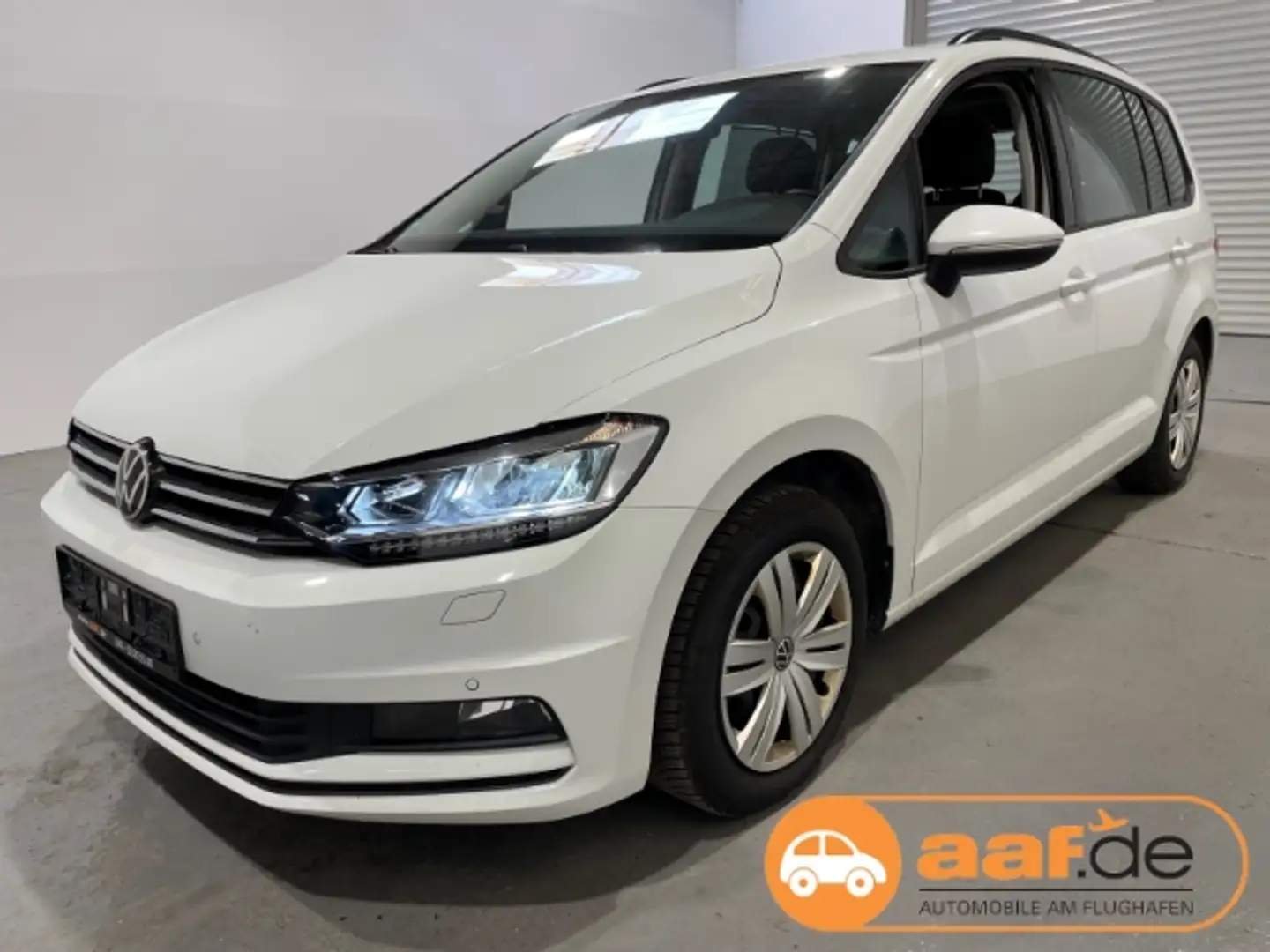 Volkswagen Touran 2.0 TDI DSG Comfortline EU6d Navi LED ACC PDCv+h Белый - 1