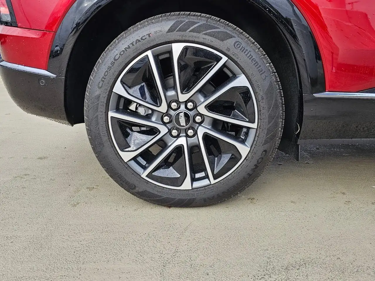 Cadillac Optiq снимка Cadillac Optiq