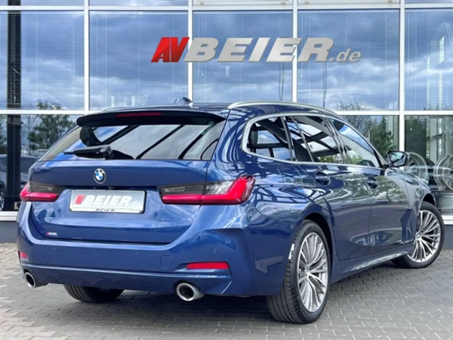 BMW 320 d xDrive LED Sportsitze ToT-Winkel Panorama ACC Bleu - 2