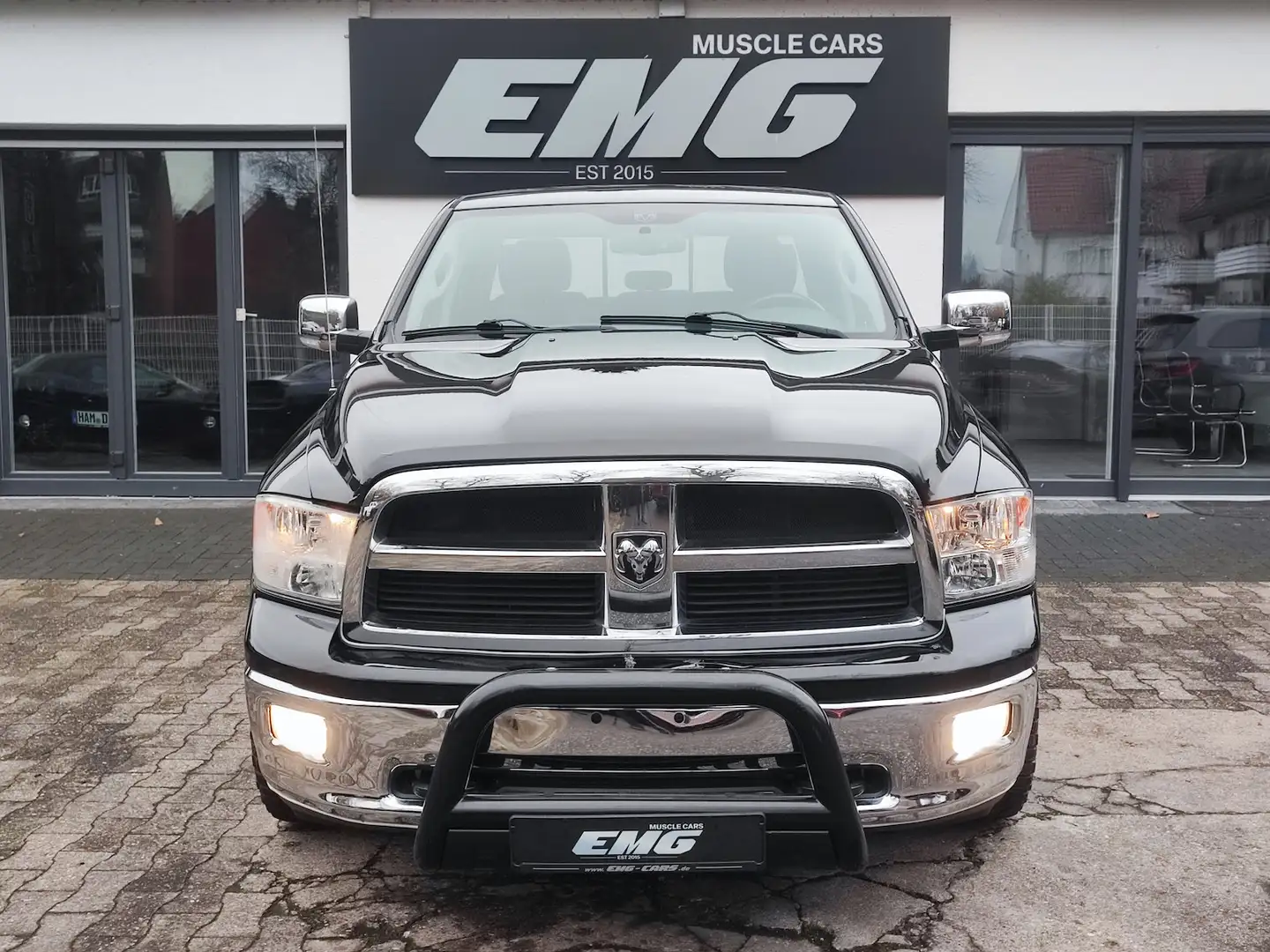 Dodge RAM 1500 Laramie Quad Cab 5.7 V8 HEMI*LPG*NAVI* Schwarz - 2