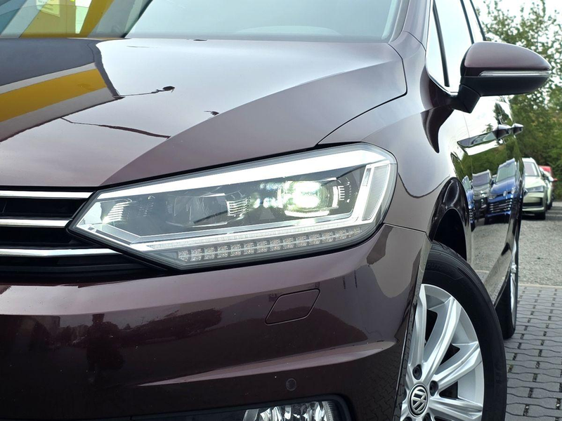 Volkswagen Touran TDI Highl DSG 7SITZ STNDHZ PANO AHK DCC ACC — photo 6