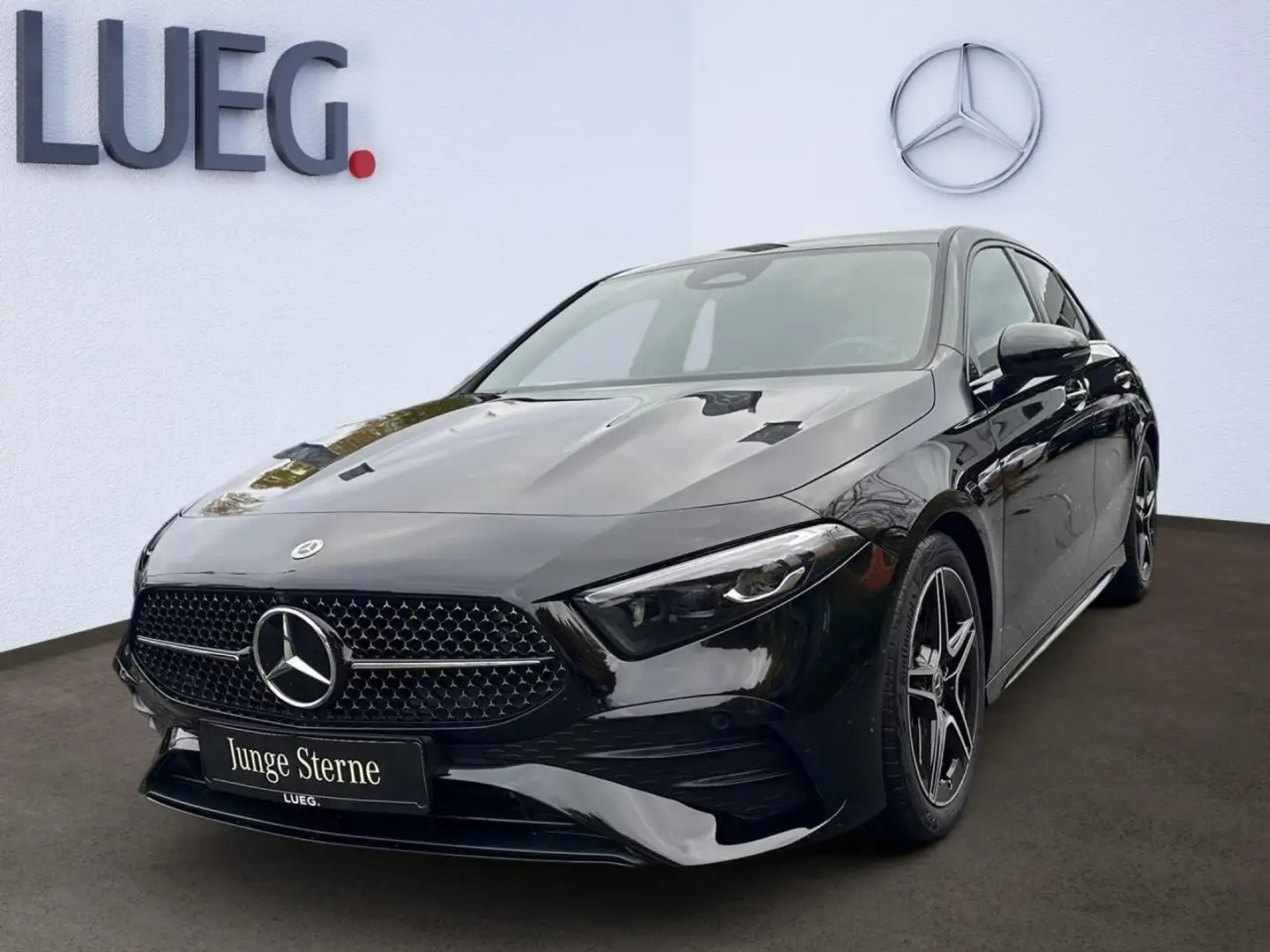 Mercedes-Benz A 180 d Kompakt AMG+360°KAMERA+KAMERA+LENKRADHZG Schwarz - 1