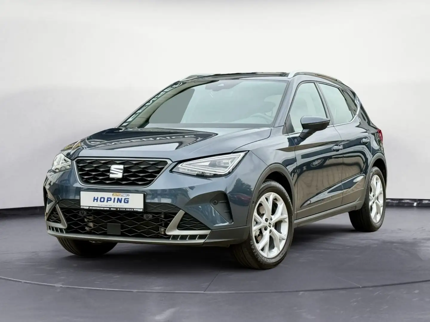 SEAT Arona 1.0 TSI FR NAVI+KEYLESS+FULL ELD+SHZ+RFK Gris - 1