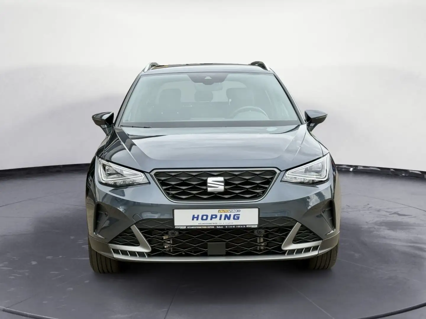 SEAT Arona 1.0 TSI FR NAVI+KEYLESS+FULL ELD+SHZ+RFK Gris - 2