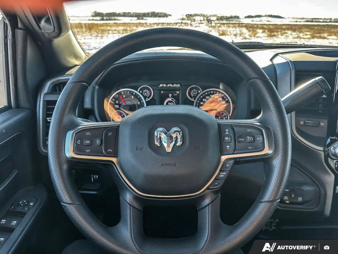 RAM 3500 снимка RAM 3500