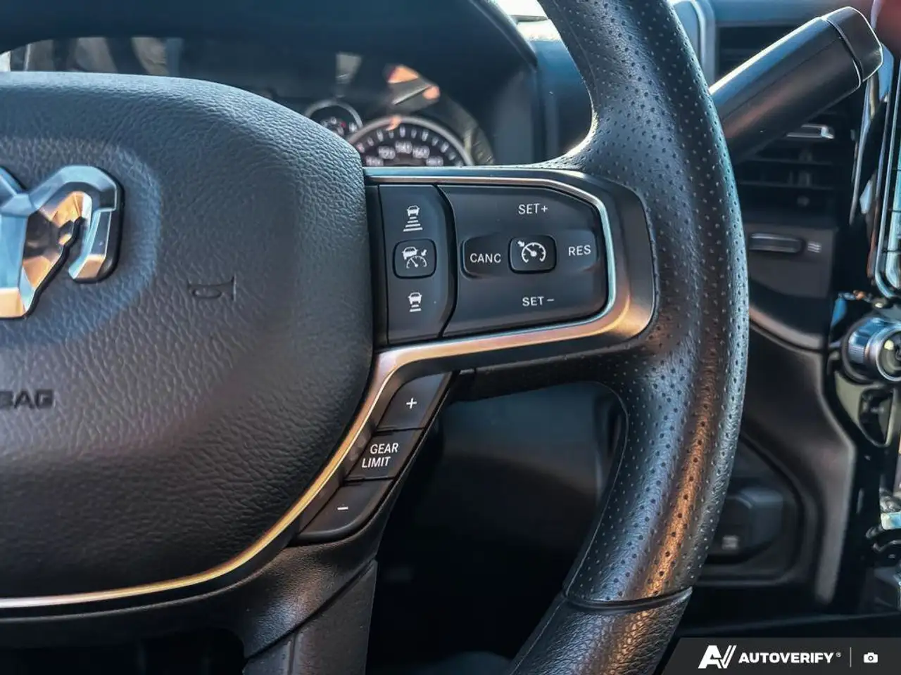 RAM 3500 снимка RAM 3500
