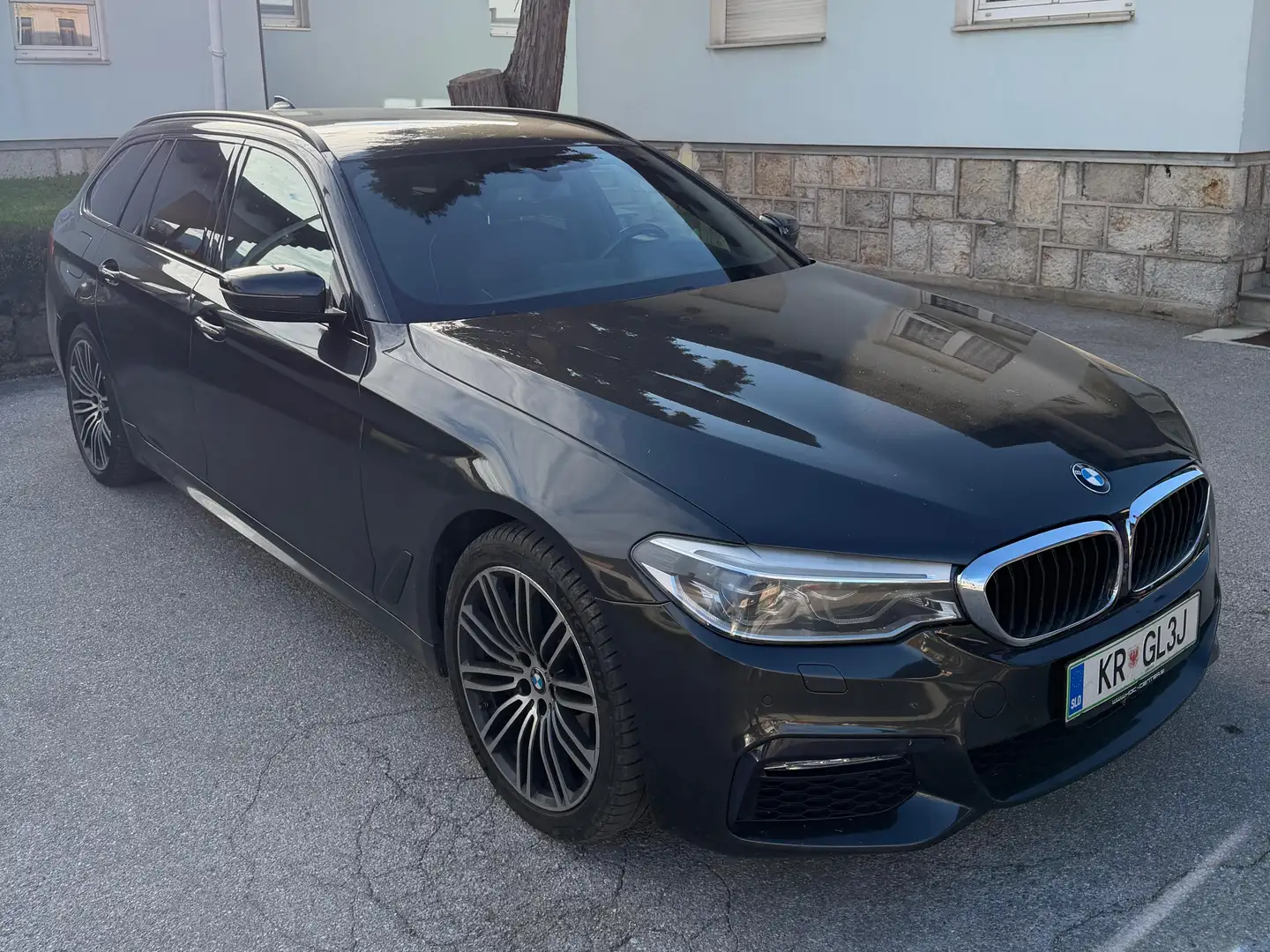 BMW 540 540i Touring xDrive Aut. Grau - 2