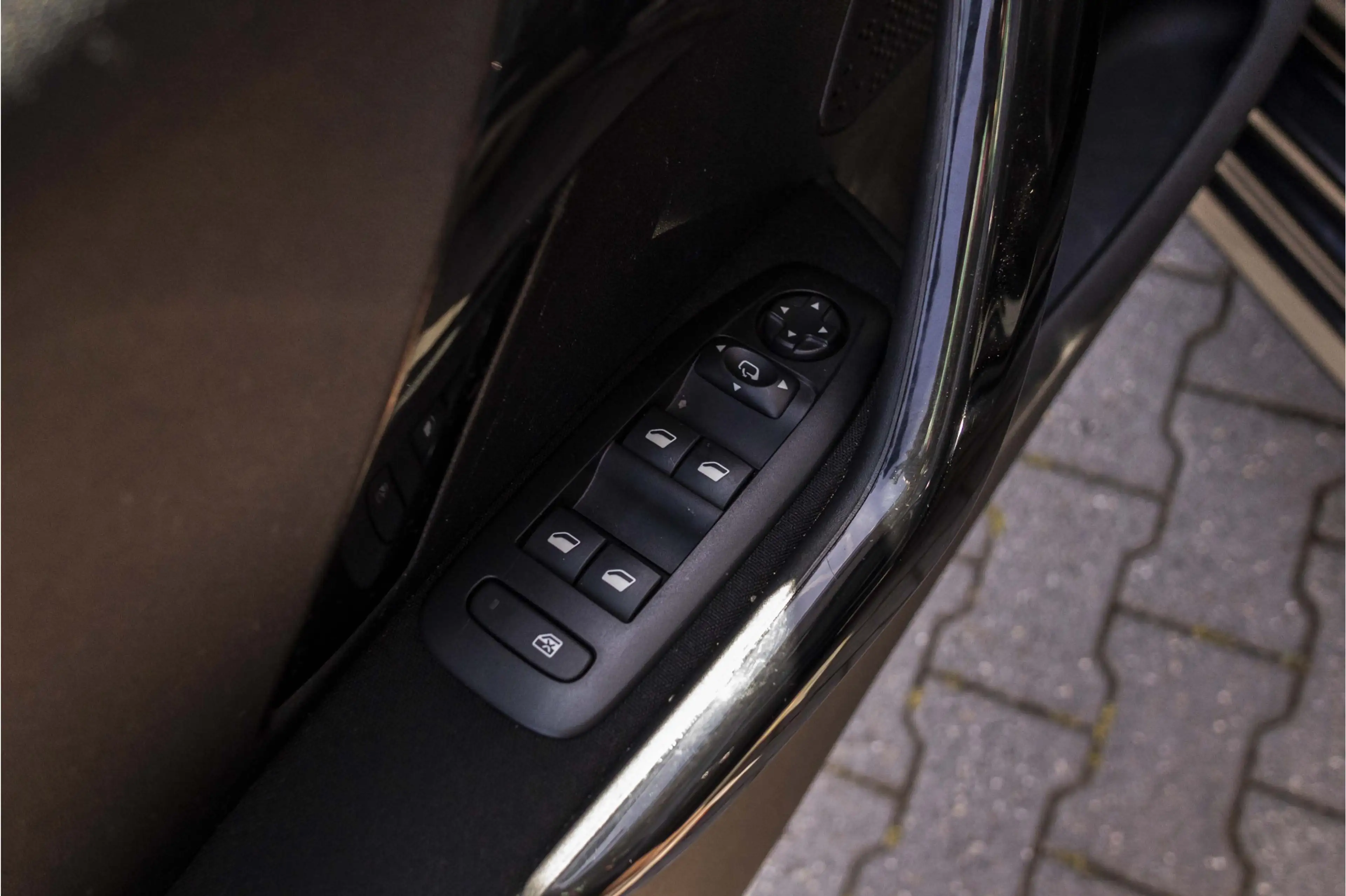 Peugeot 208 1.2 PureTech Blue Lease Executive | Trekhaak | Rie — photo 22