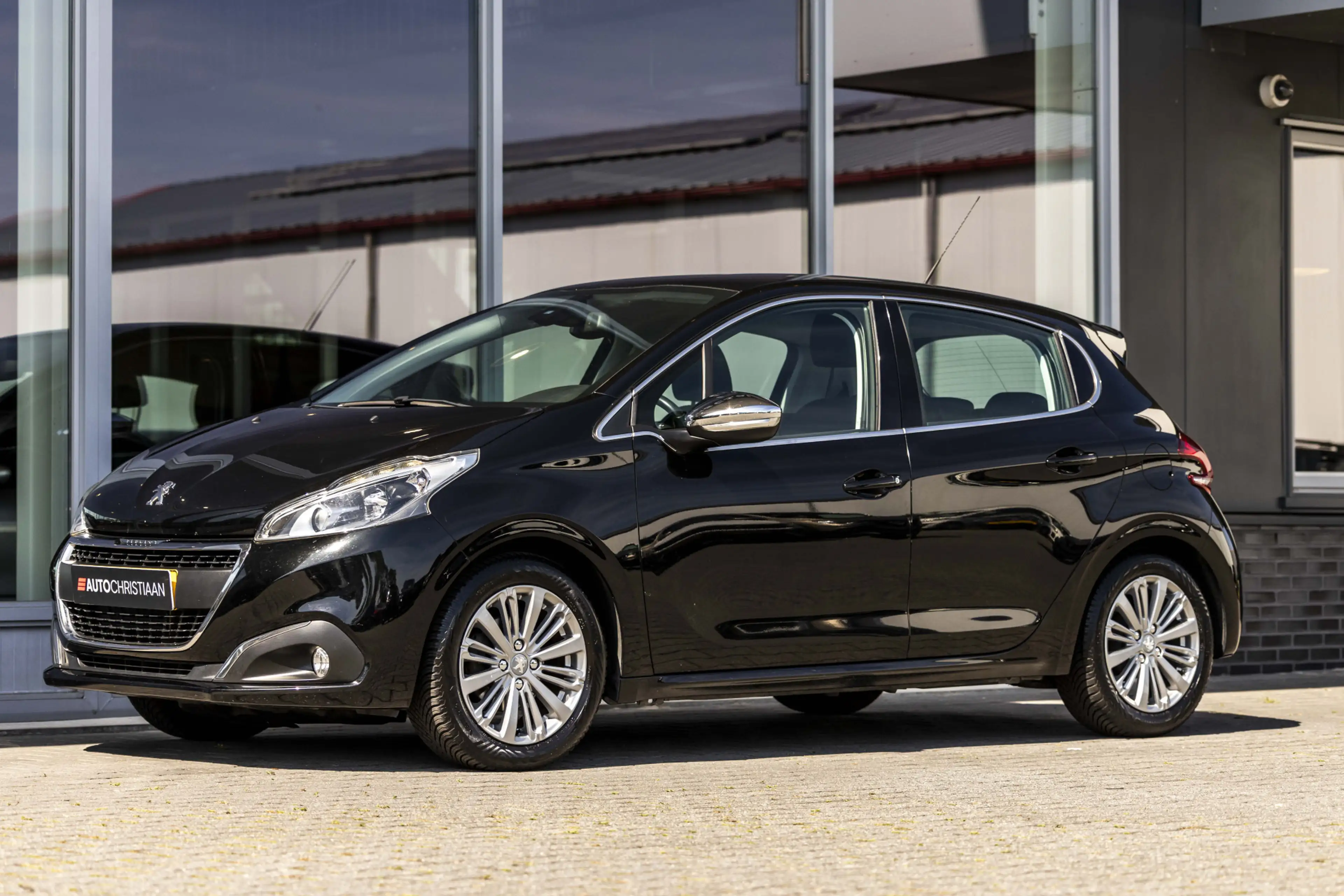 Peugeot 208 1.2 PureTech Blue Lease Executive | Trekhaak | Rie — photo 10
