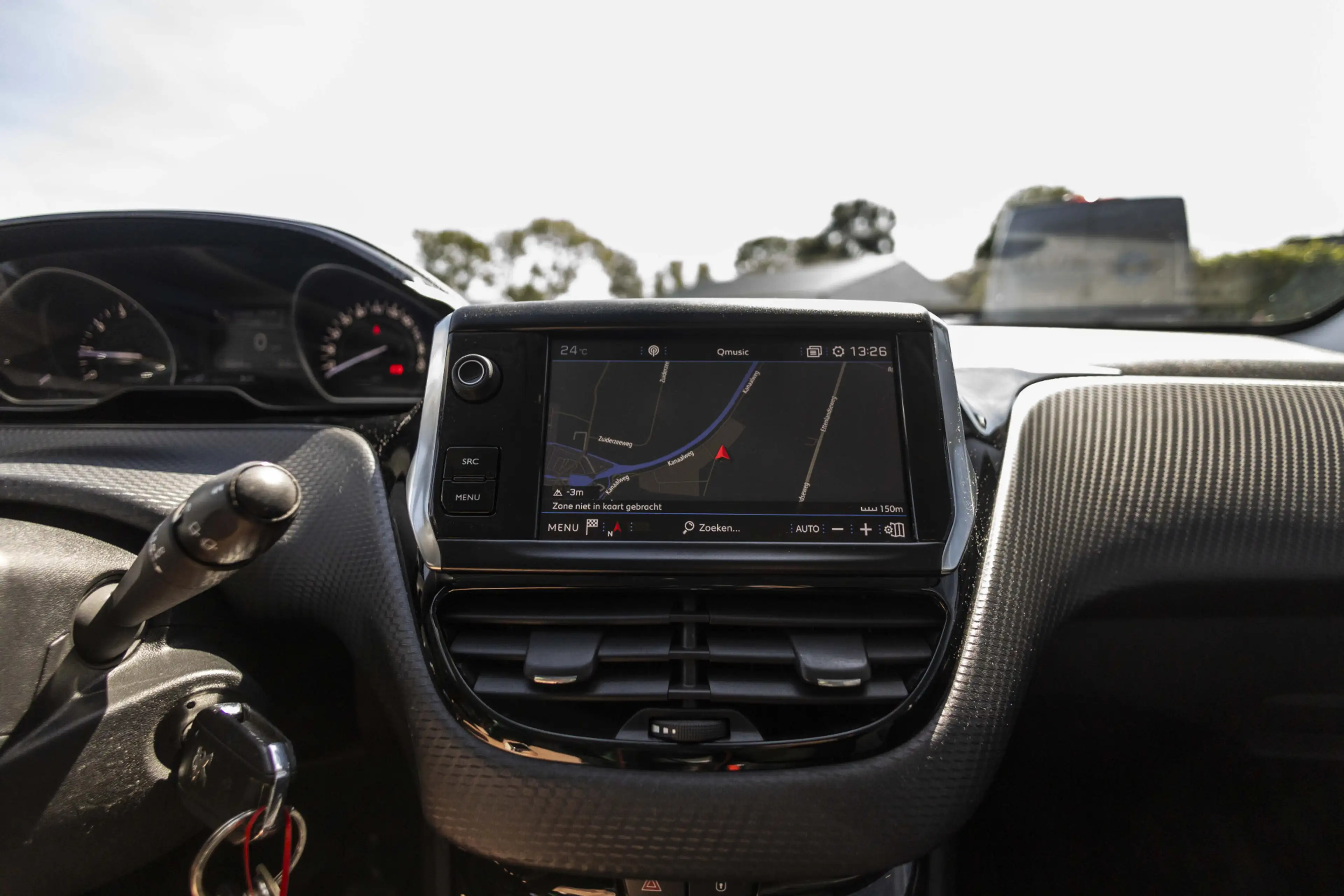 Peugeot 208 1.2 PureTech Blue Lease Executive | Trekhaak | Rie — photo 34
